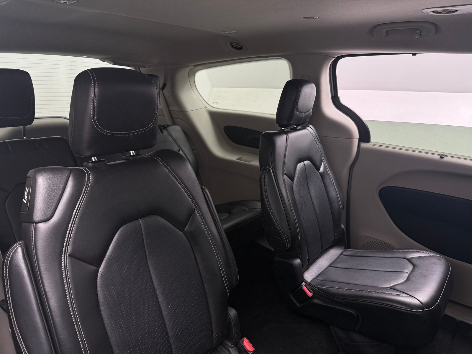 Thumbnail: 2024 Chrysler Pacifica - 6