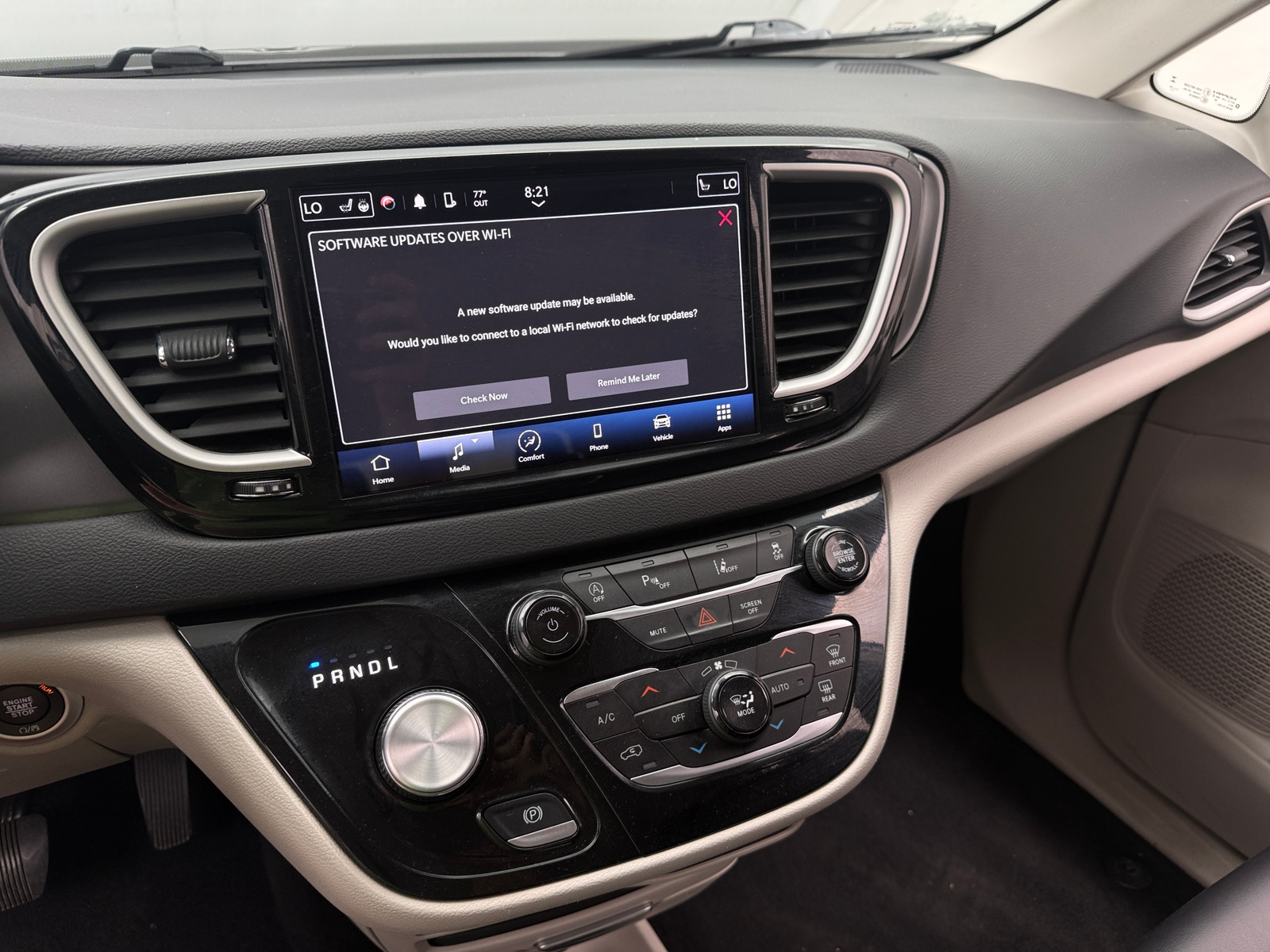 Thumbnail: 2024 Chrysler Pacifica - 4