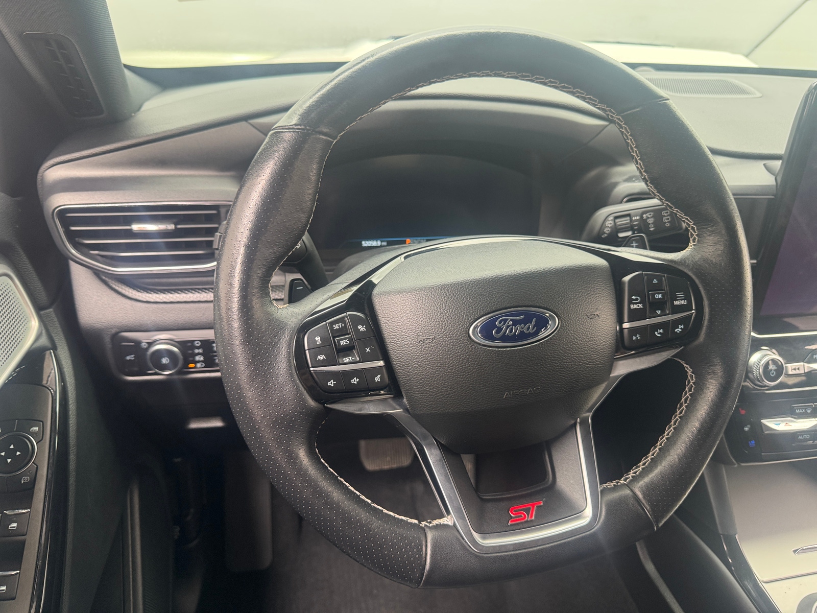 Thumbnail: 2023 Ford Explorer - 4