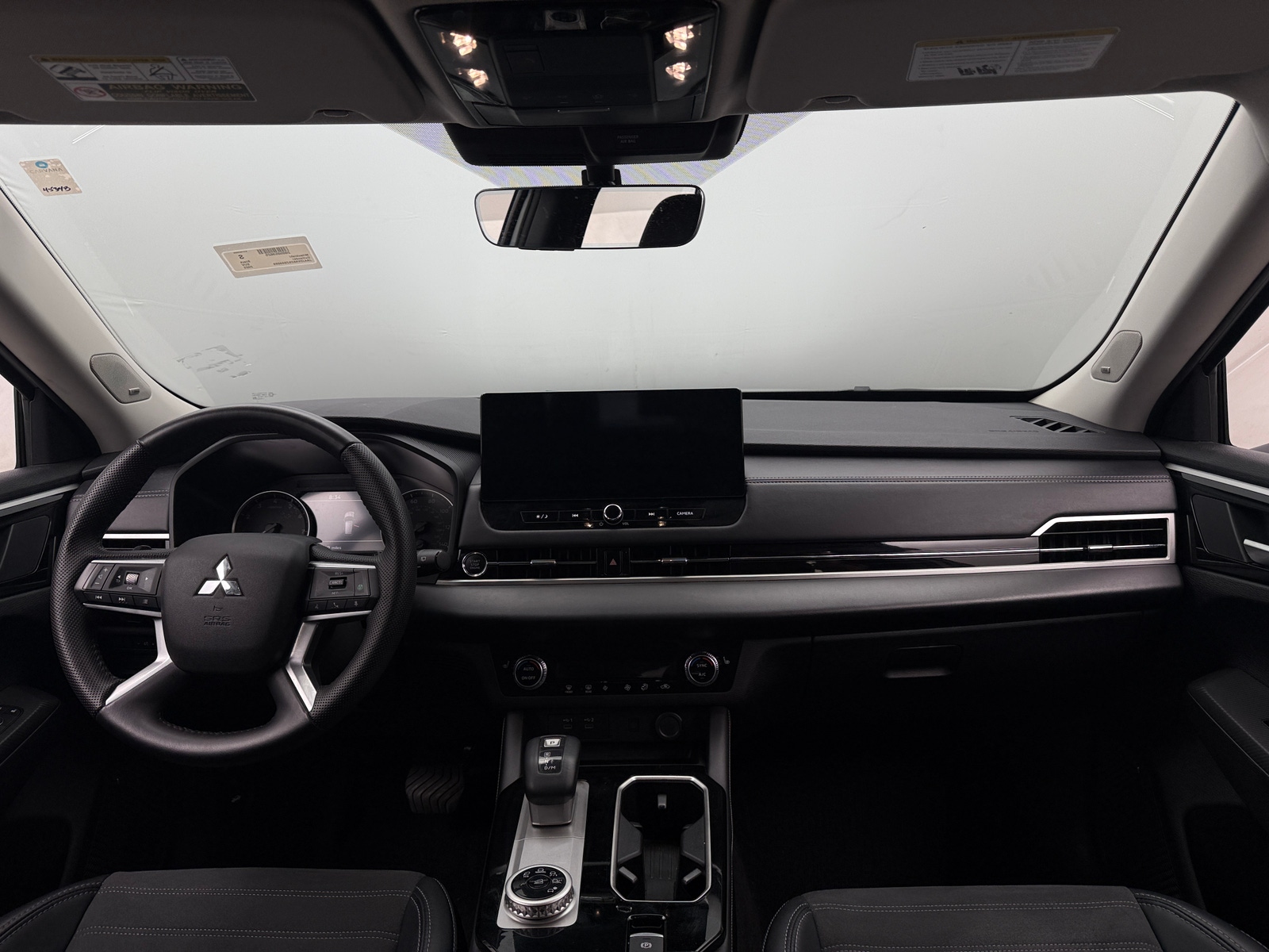 Thumbnail: 2025 Mitsubishi Outlander - 2