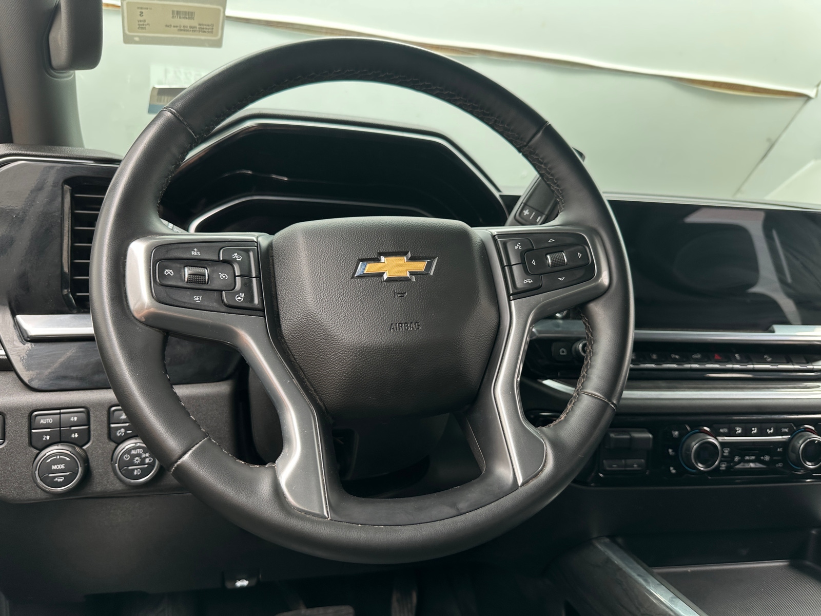 Thumbnail: 2025 Chevrolet Silverado 2500 - 4