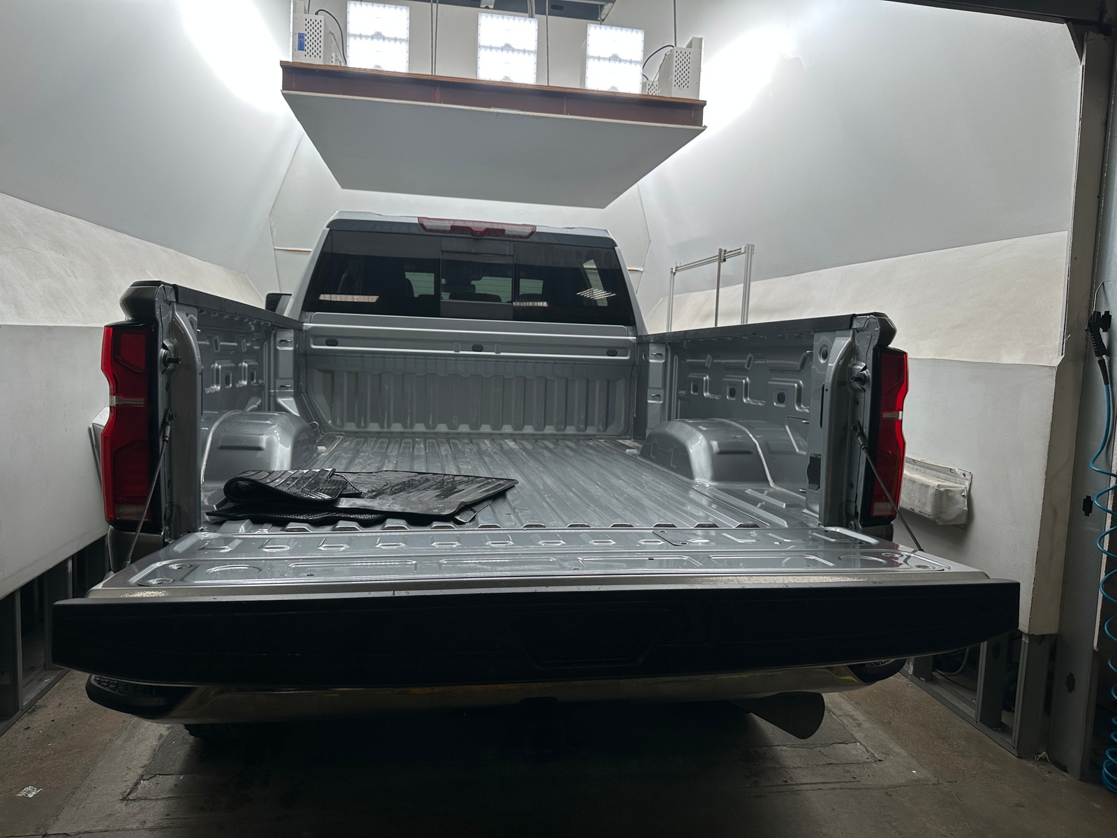 Thumbnail: 2025 Chevrolet Silverado 2500 - 6