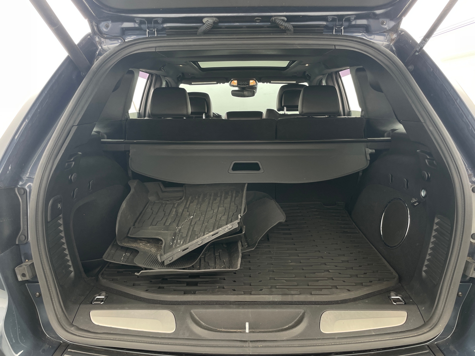 Thumbnail: 2021 Jeep Grand Cherokee - 6