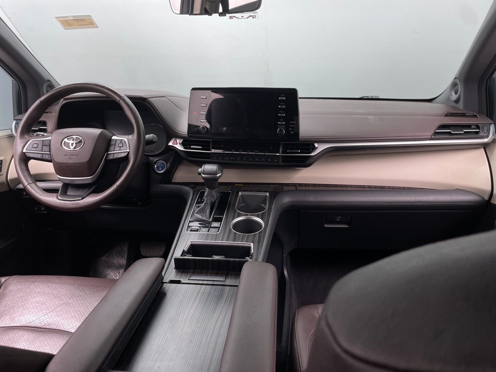 Thumbnail: 2021 Toyota Sienna - 2
