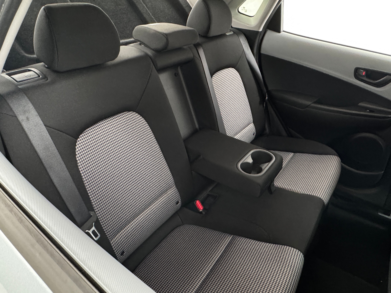 Thumbnail: 2021 Hyundai Kona - 6