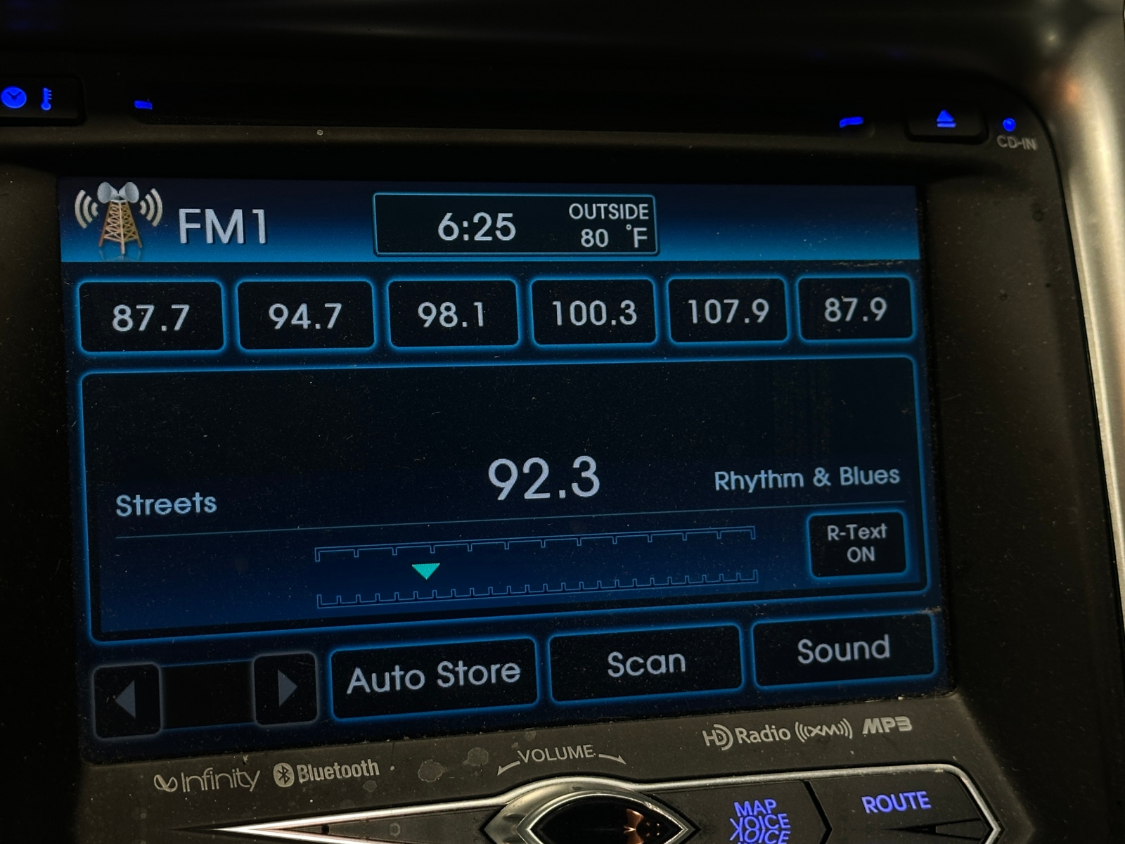 Thumbnail: 2012 Hyundai Sonata - 3