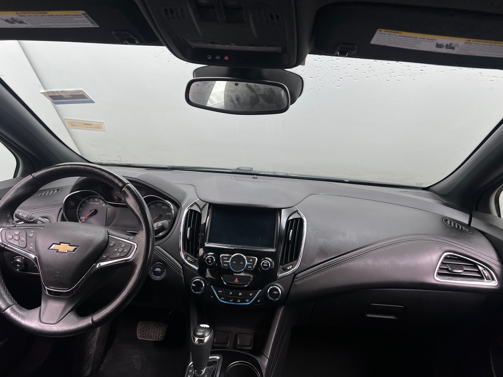 Thumbnail: 2017 Chevrolet Cruze - 3