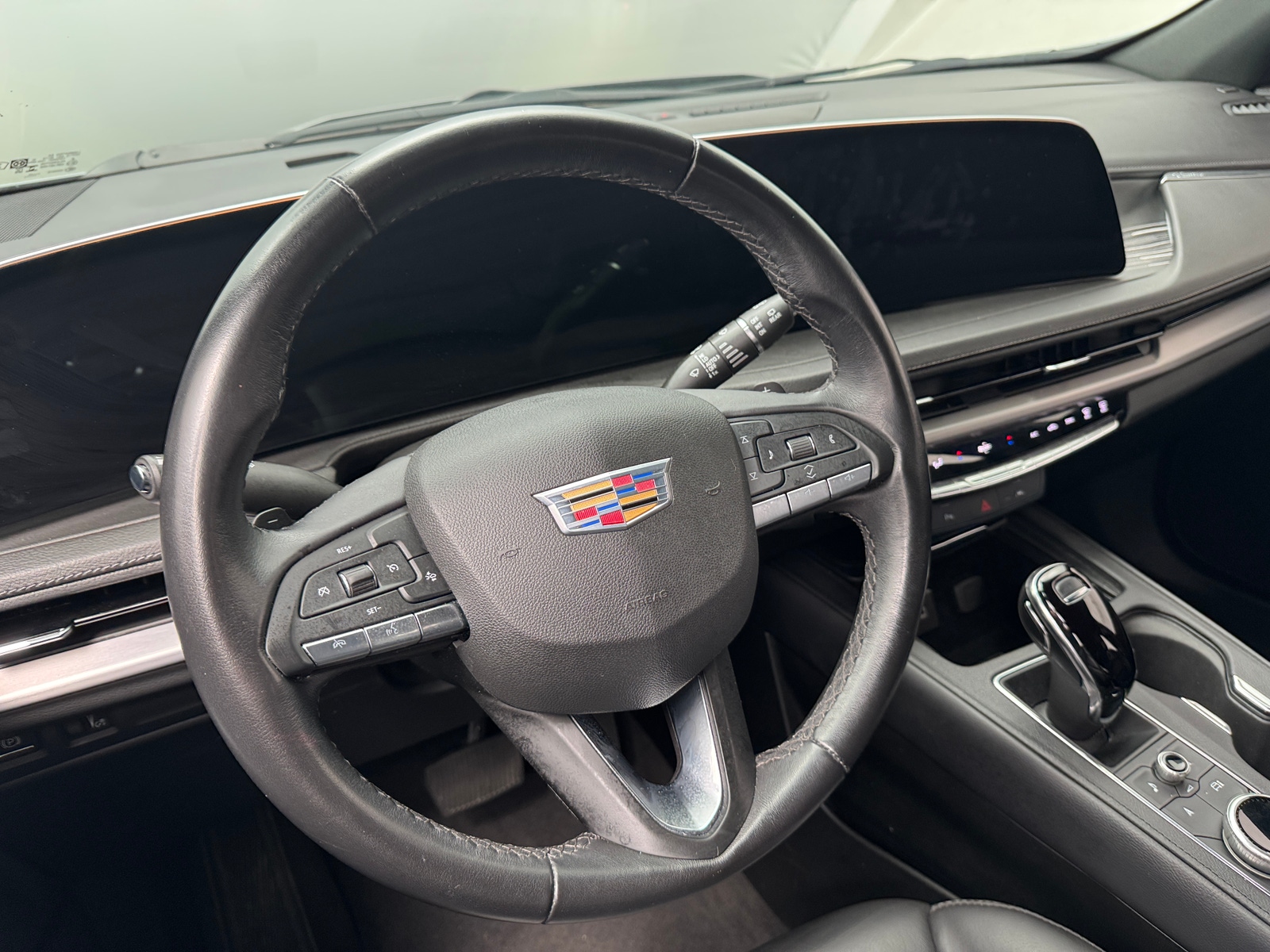 Thumbnail: 2025 Cadillac XT4 - 4