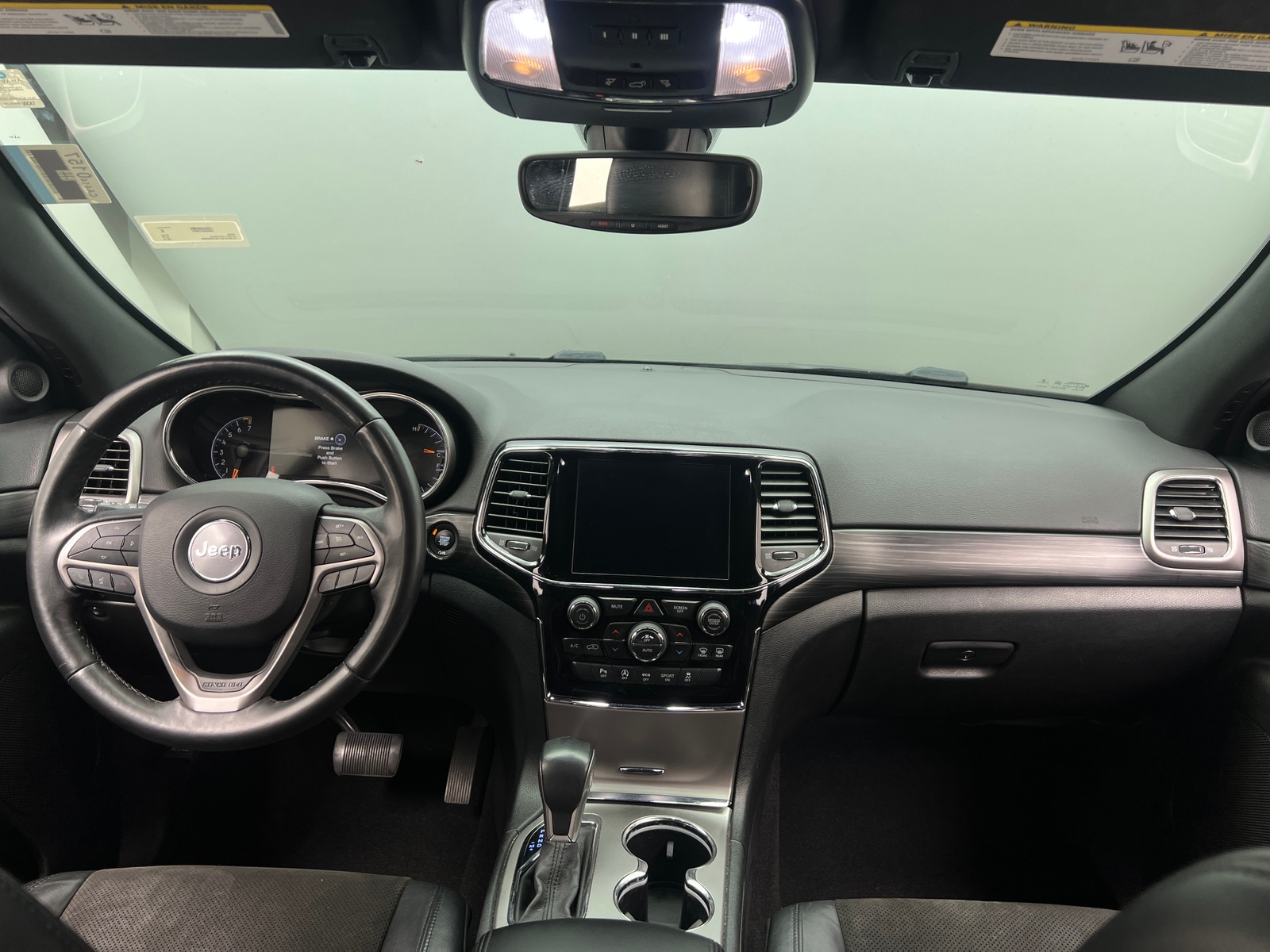 Thumbnail: 2019 Jeep Grand Cherokee - 3