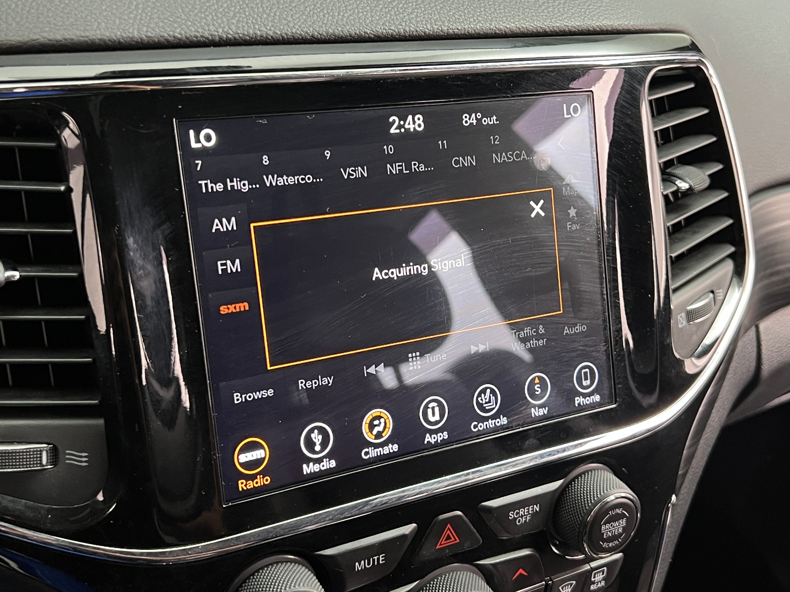 Thumbnail: 2019 Jeep Grand Cherokee - 4