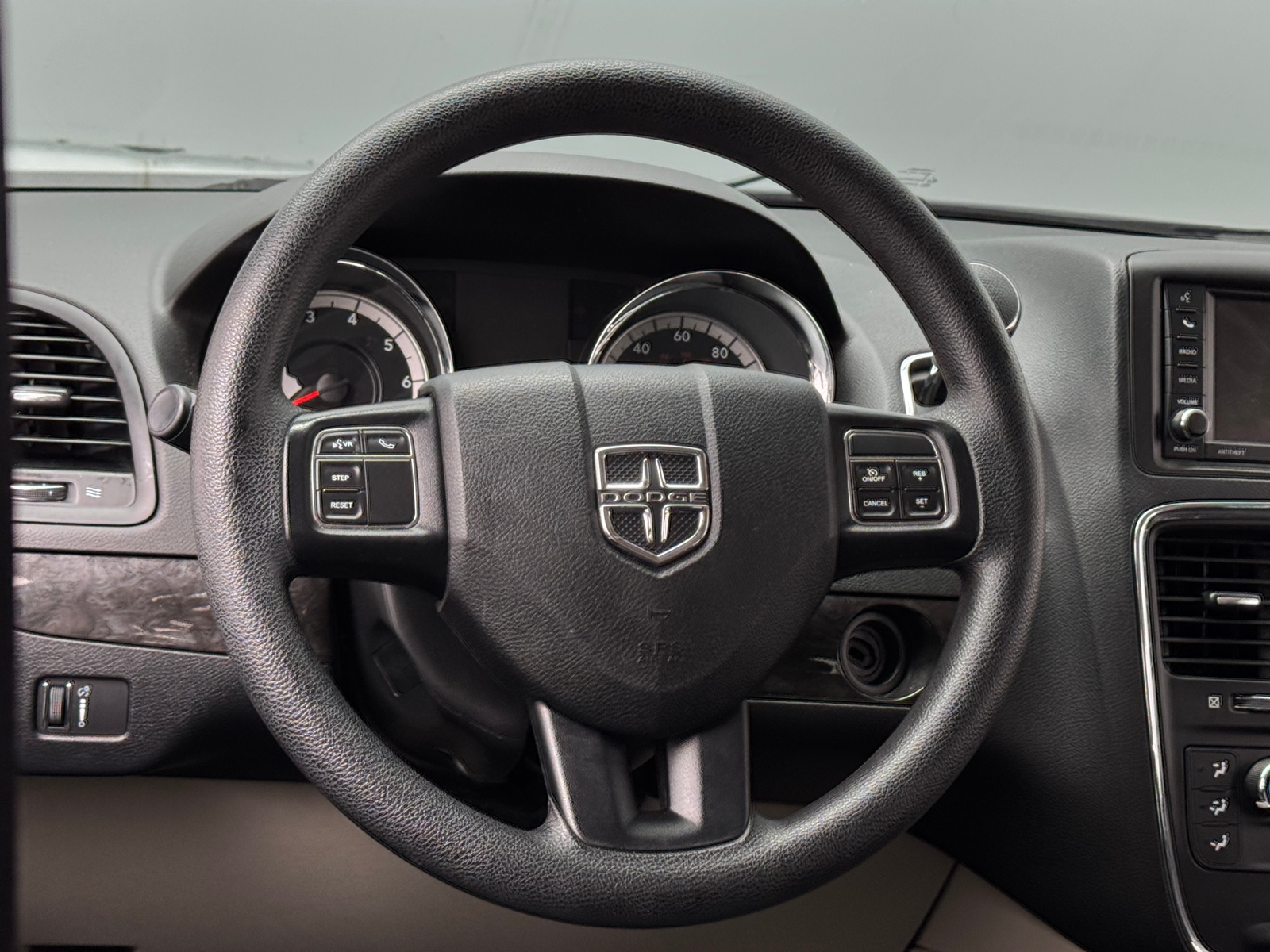 Thumbnail: 2018 Dodge Grand Caravan - 5