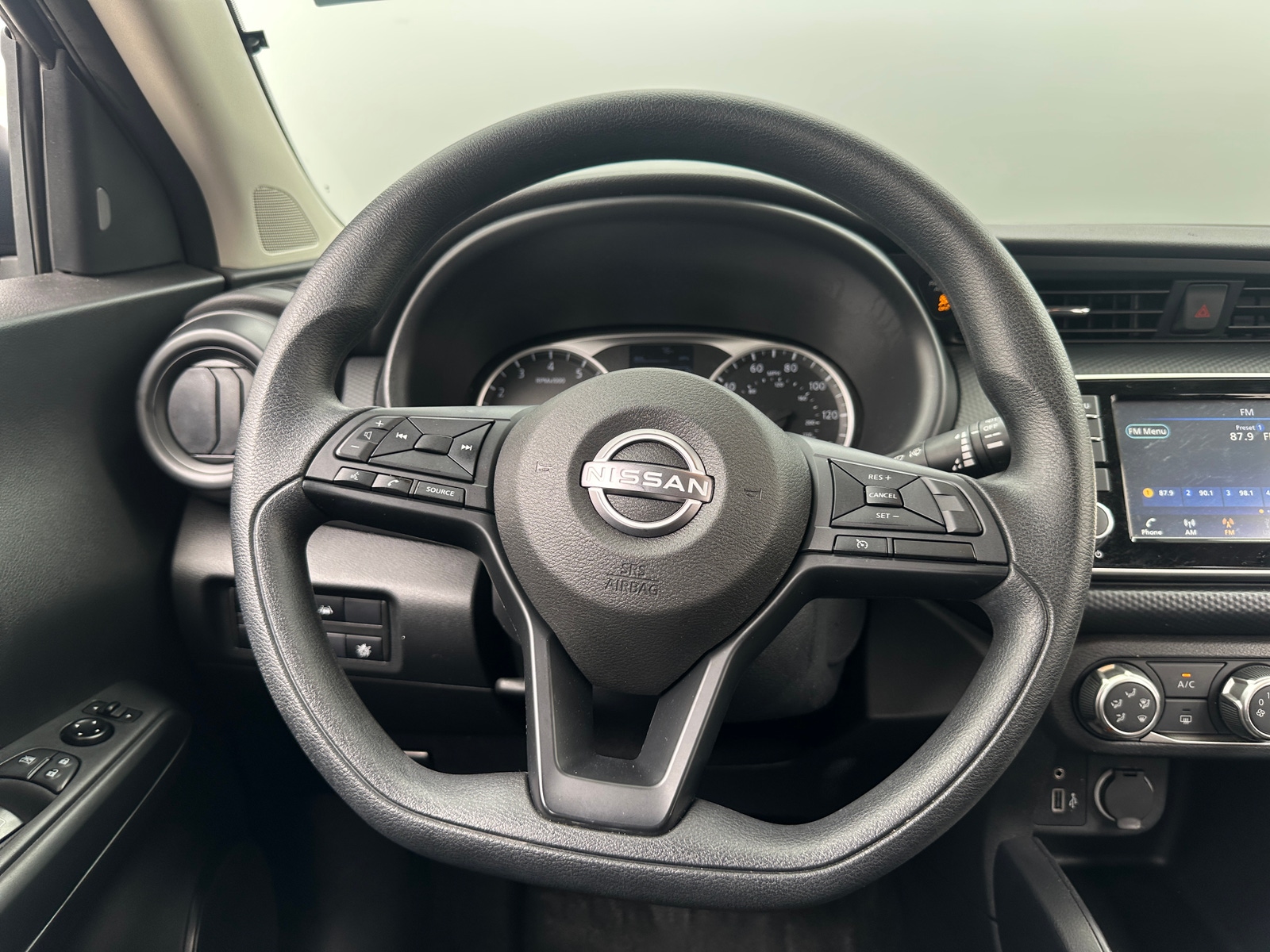 Thumbnail: 2024 Nissan Kicks - 5