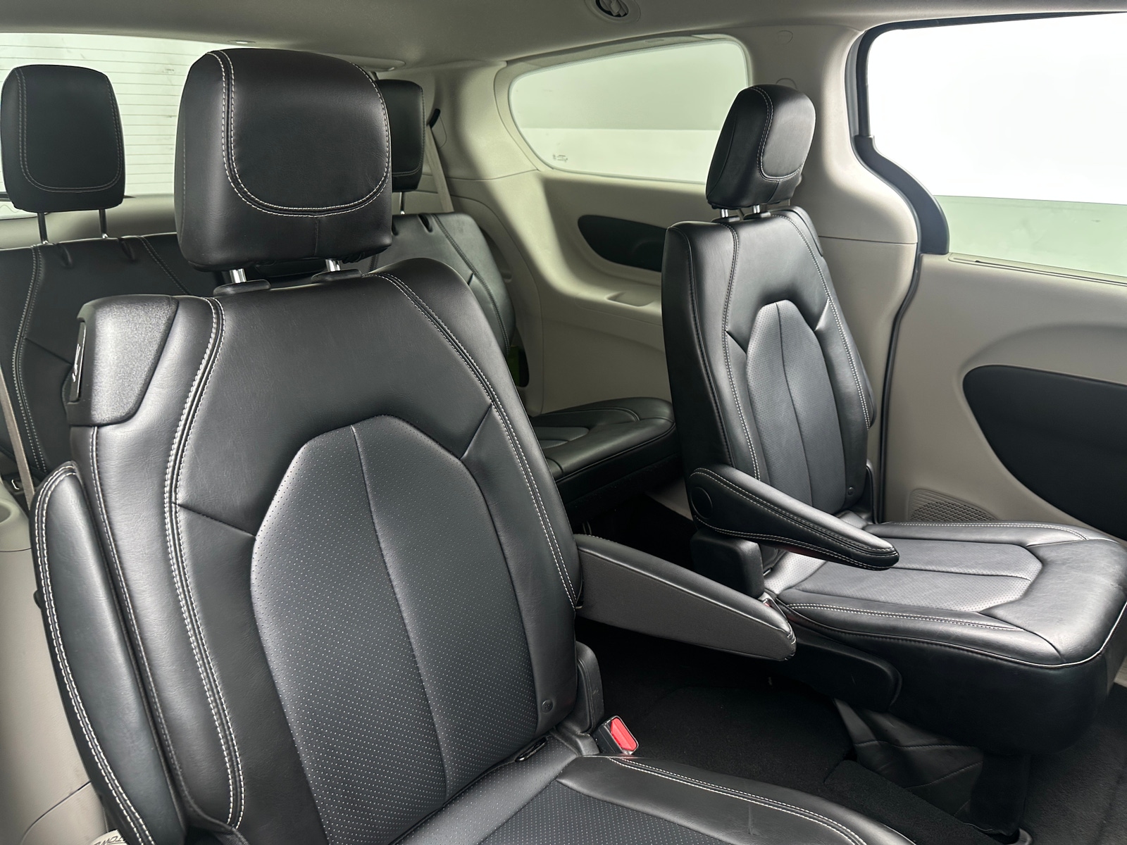 Thumbnail: 2024 Chrysler Pacifica - 5