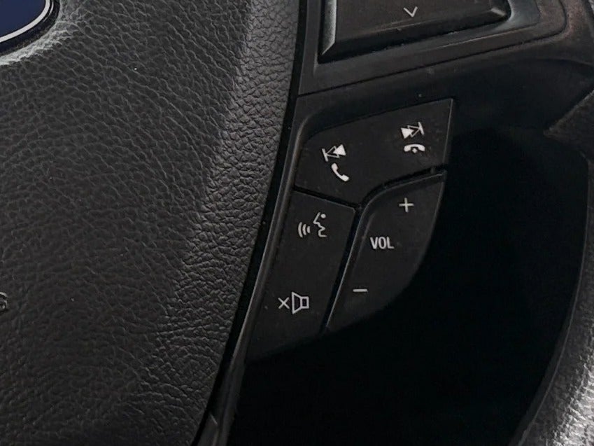 2018 Ford Edge SE - Photo 14