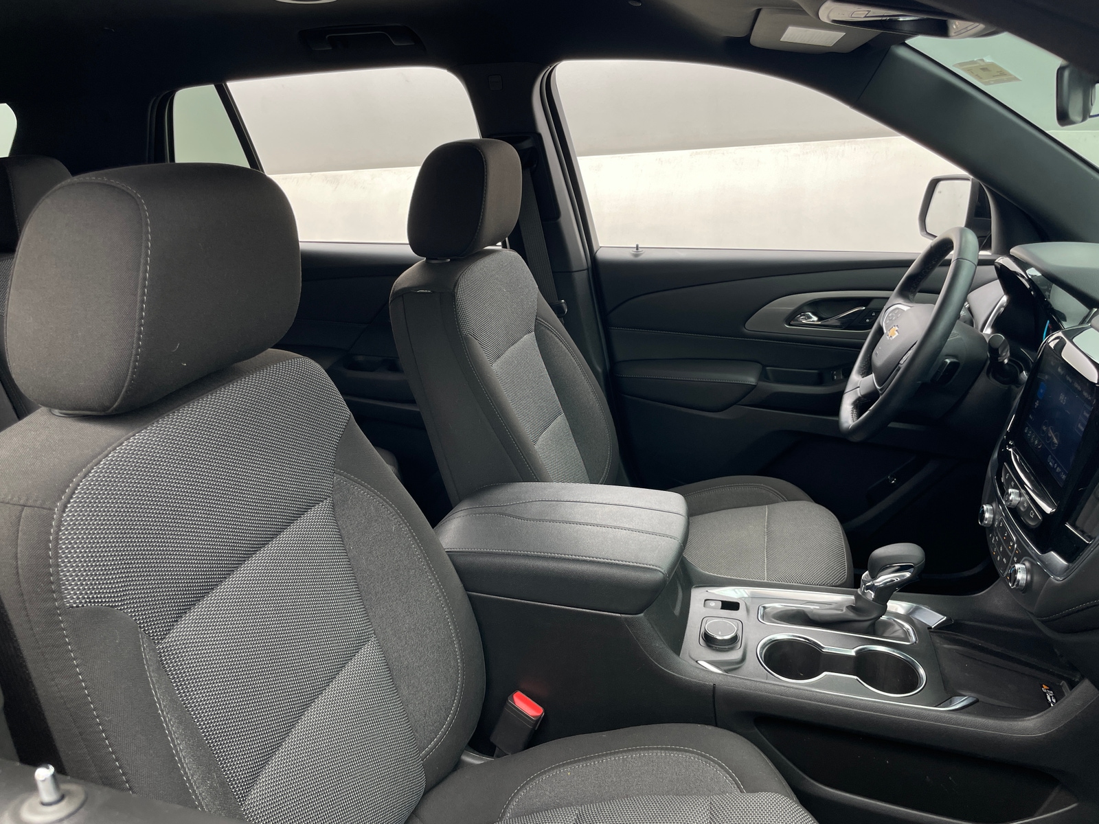 Thumbnail: 2023 Chevrolet Traverse - 2