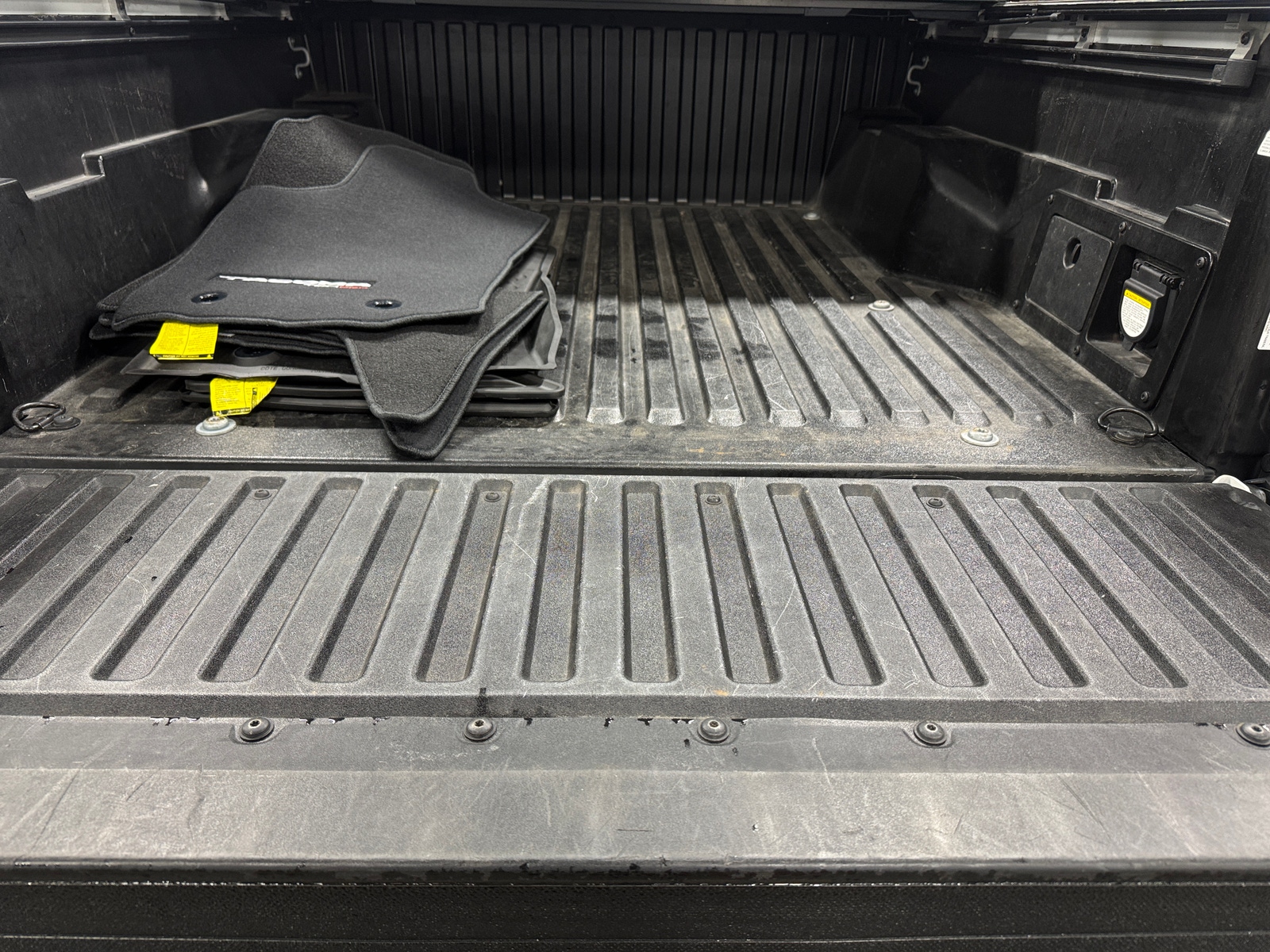 Thumbnail: 2019 Toyota Tacoma - 7