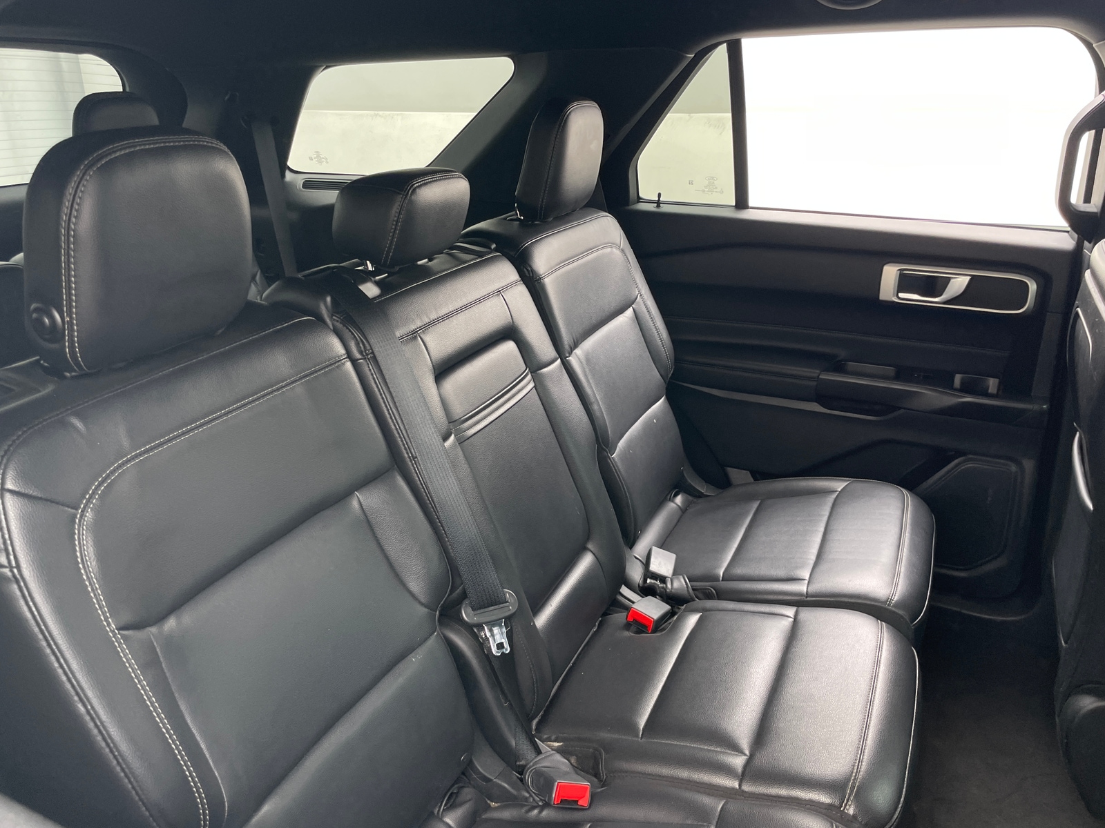 Thumbnail: 2020 Ford Explorer - 5