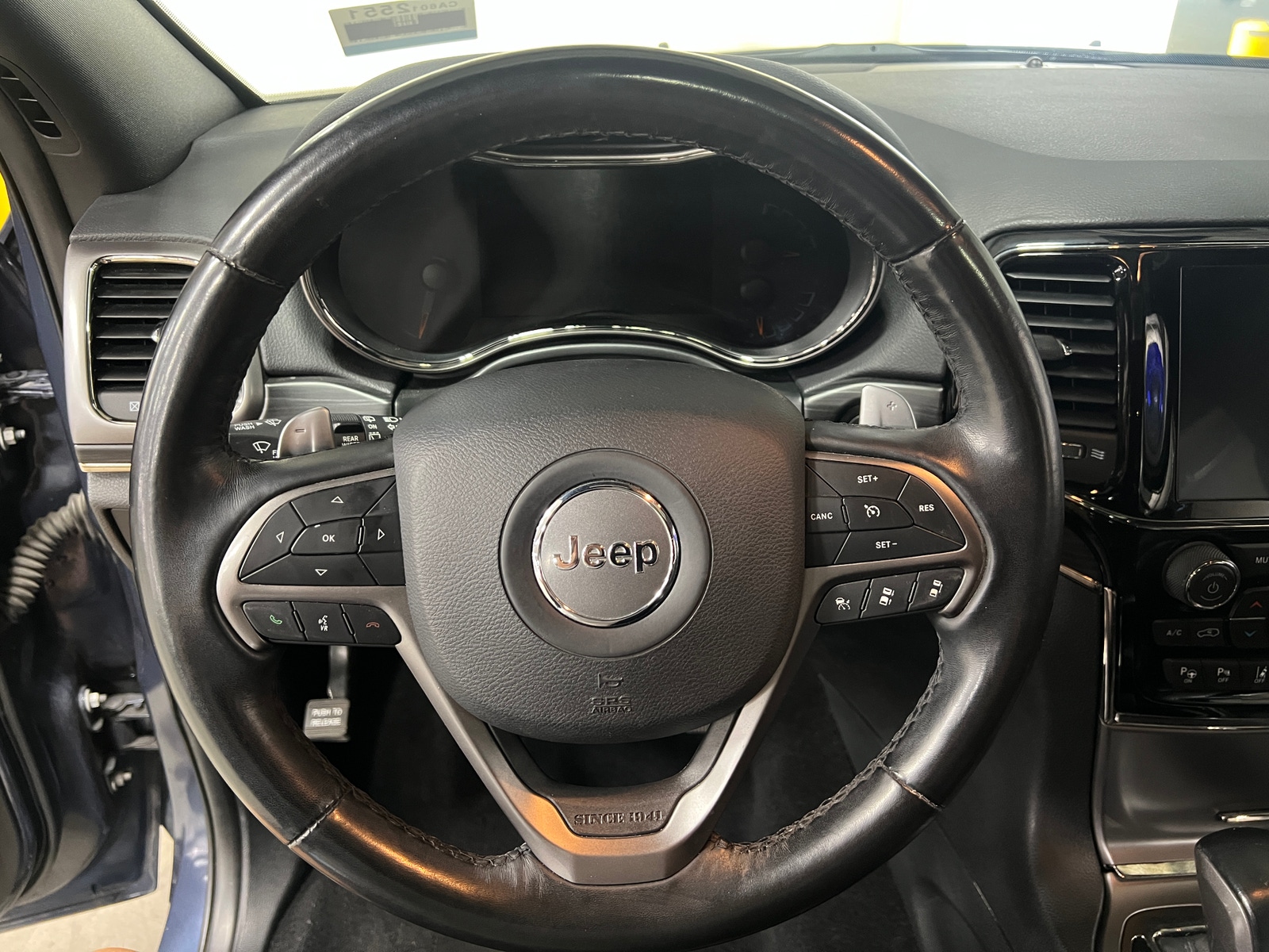 Thumbnail: 2020 Jeep Grand Cherokee - 4