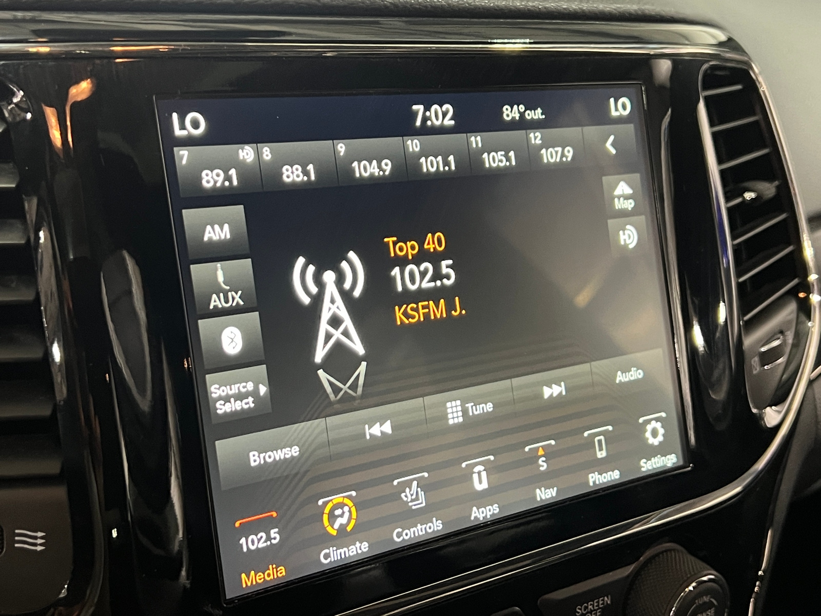 Thumbnail: 2020 Jeep Grand Cherokee - 3