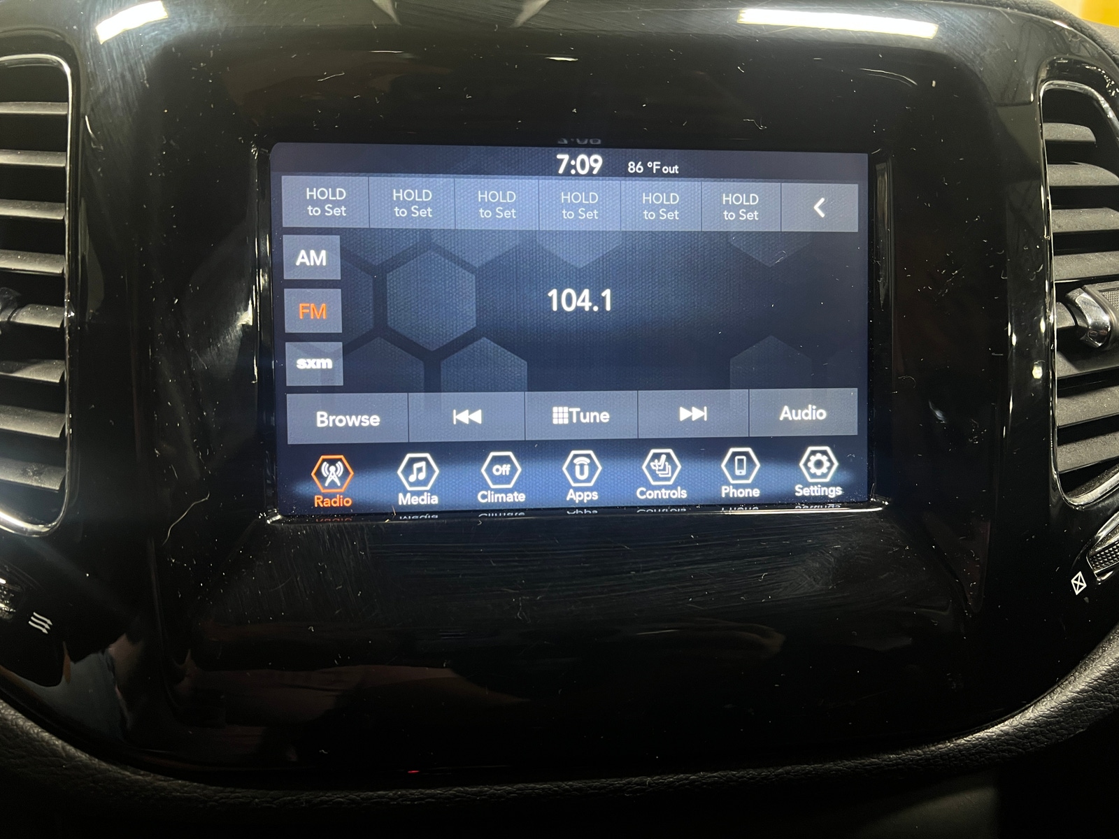 Thumbnail: 2019 Jeep Compass - 4