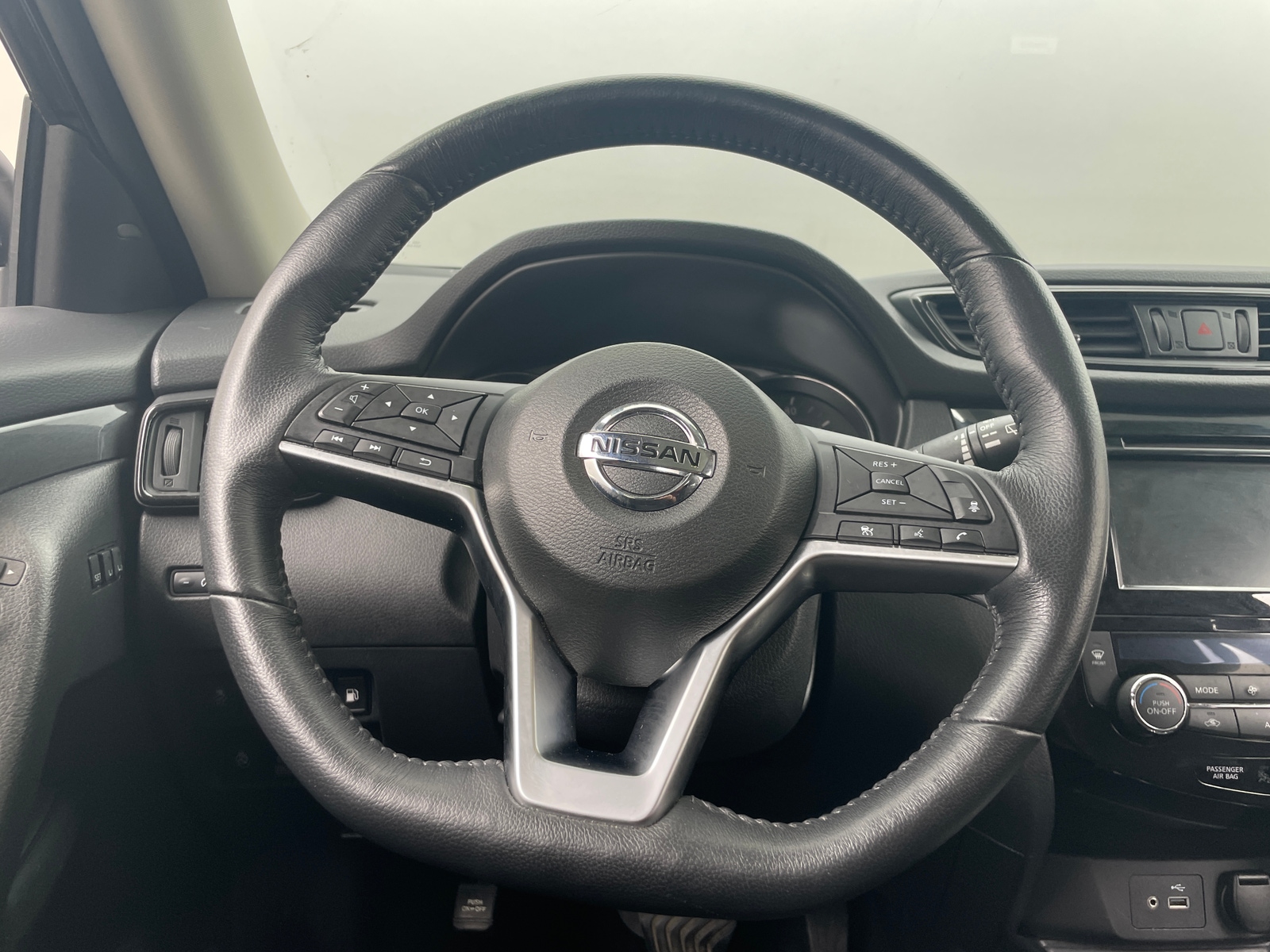 Thumbnail: 2018 Nissan Rogue - 5