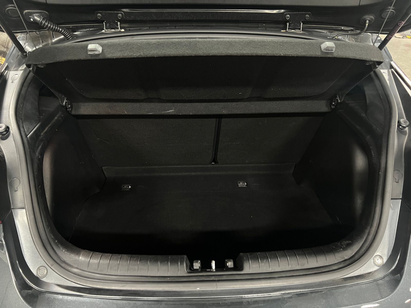 Thumbnail: 2019 Hyundai Veloster - 7
