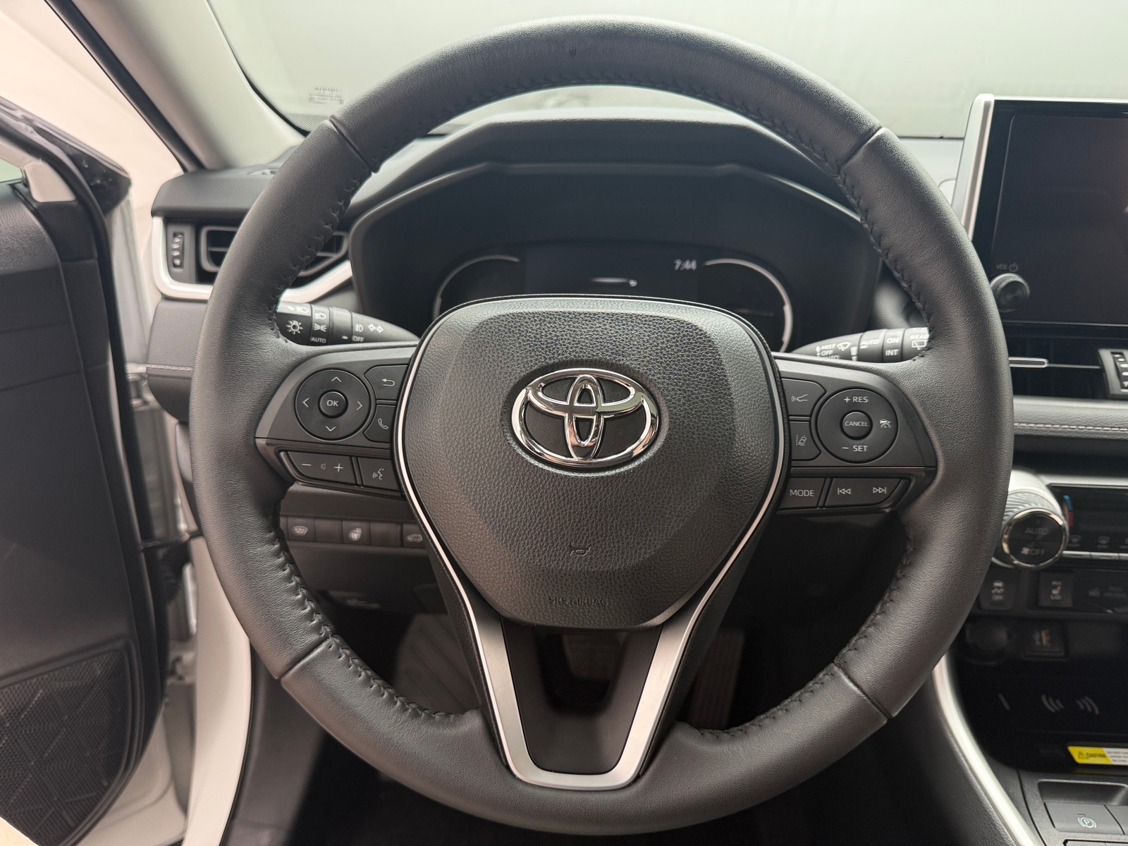 Thumbnail: 2023 Toyota RAV4 - 4