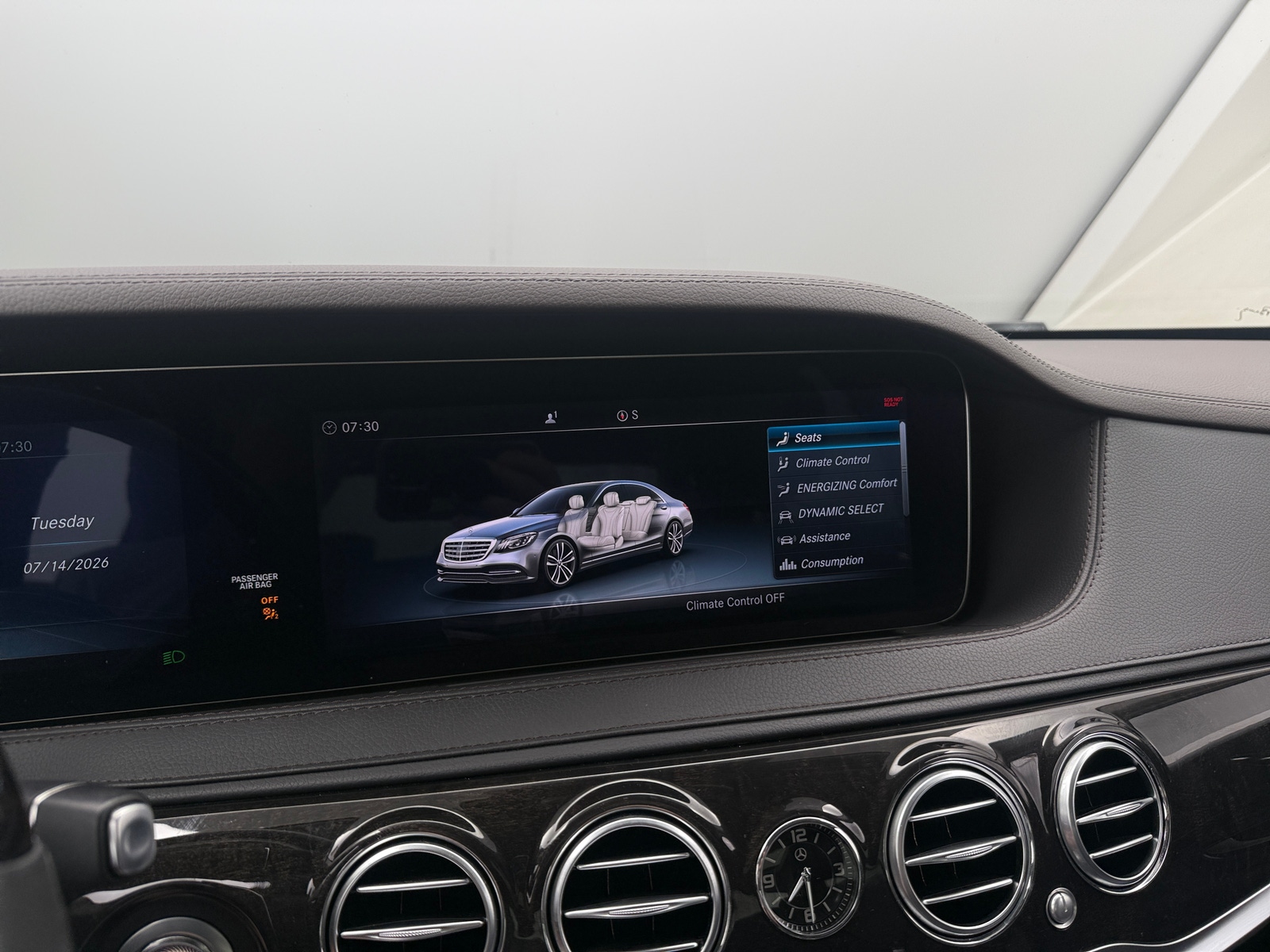 Thumbnail: 2018 Mercedes-Benz S-Class - 3