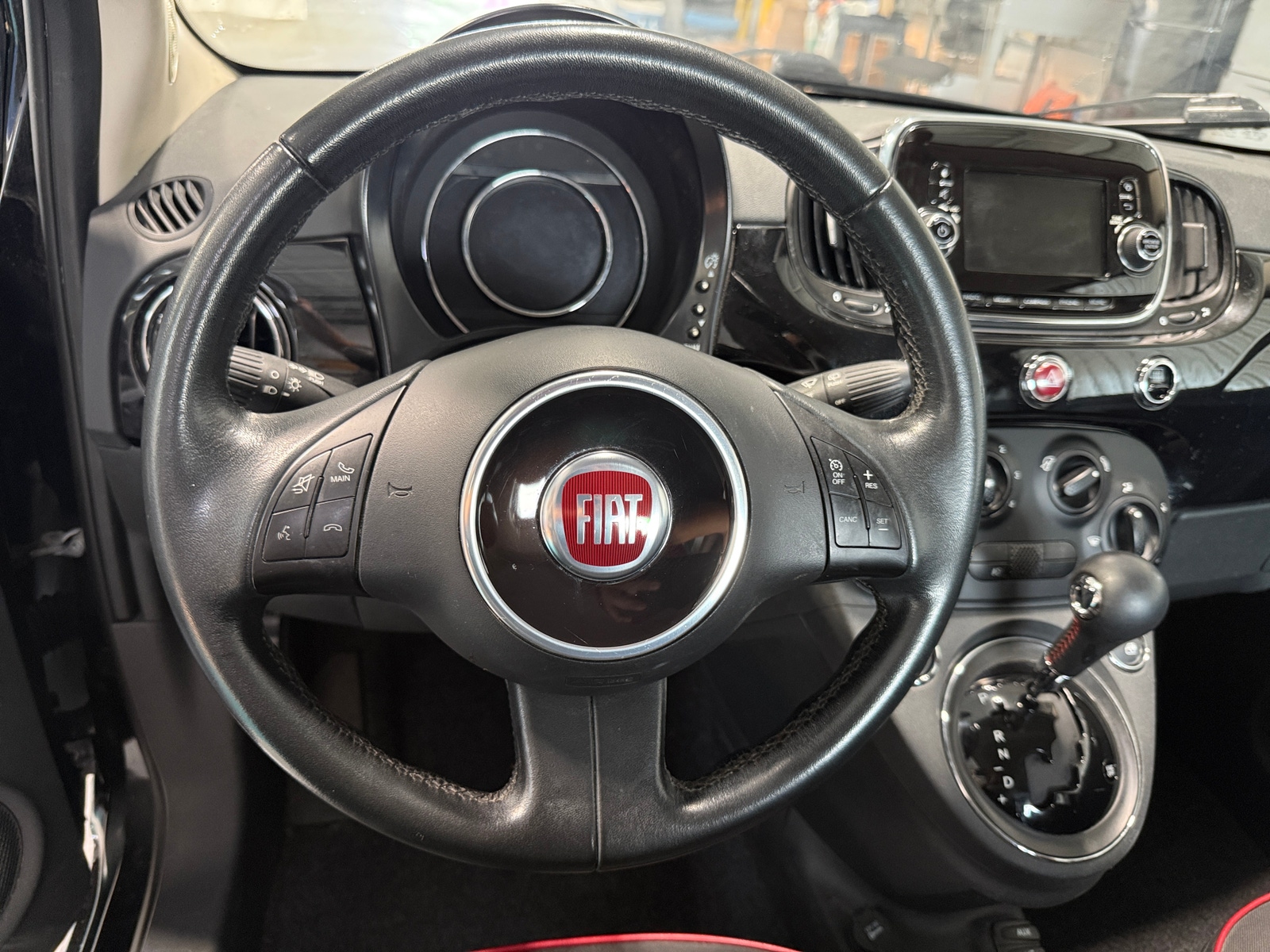 Thumbnail: 2019 Fiat 500 - 5