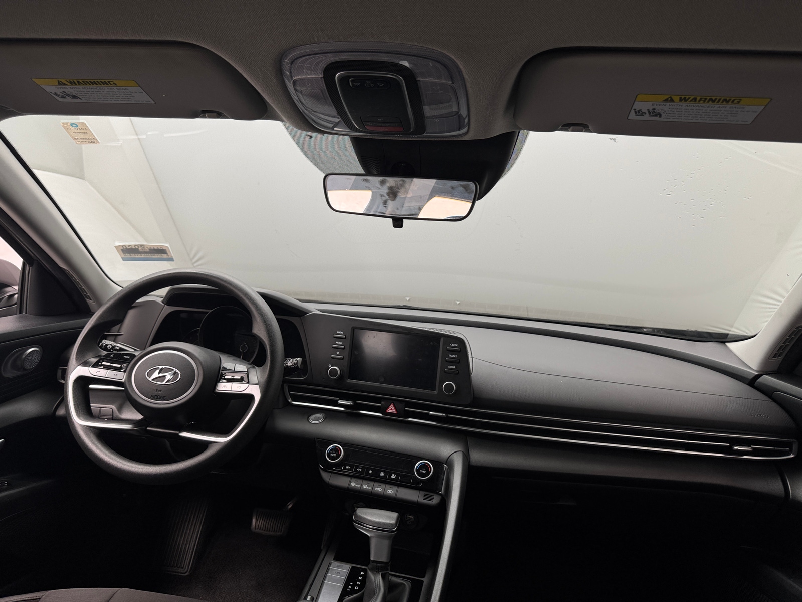 Thumbnail: 2023 Hyundai Elantra - 3