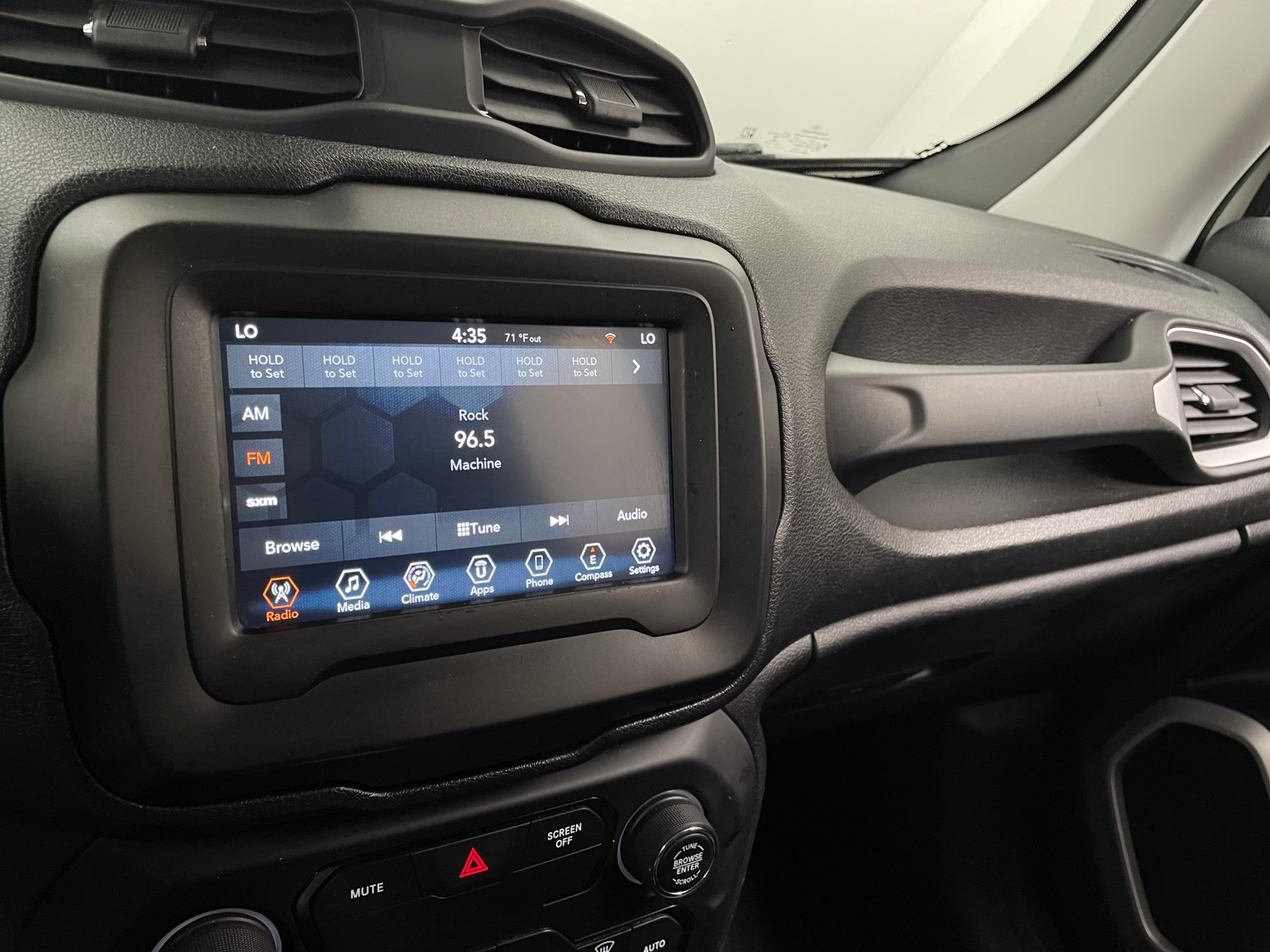 Thumbnail: 2020 Jeep Renegade - 4