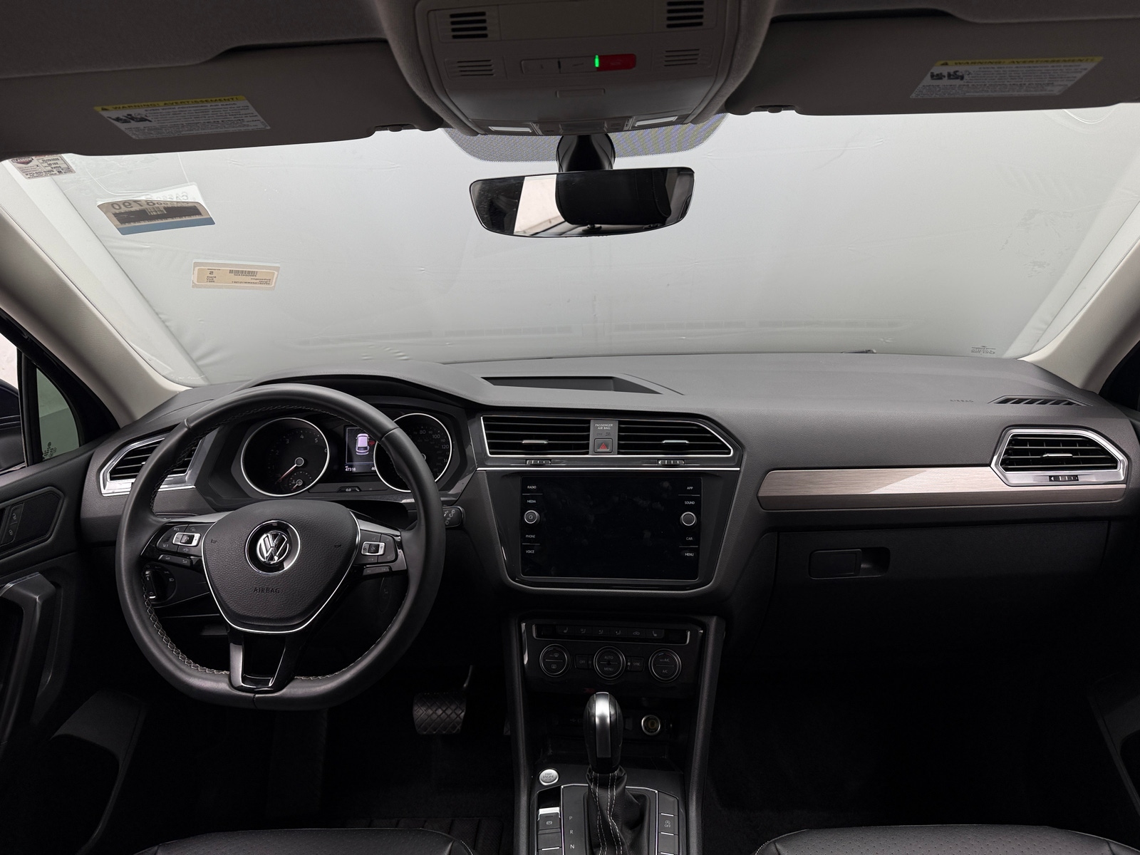 Thumbnail: 2021 Volkswagen Tiguan - 2