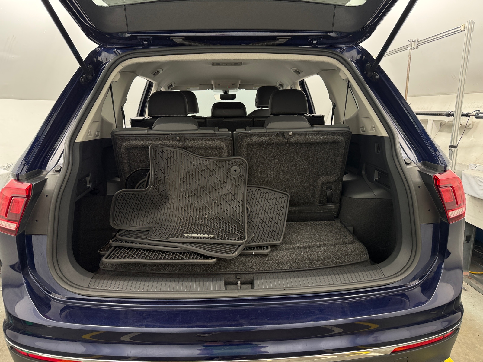 Thumbnail: 2021 Volkswagen Tiguan - 6