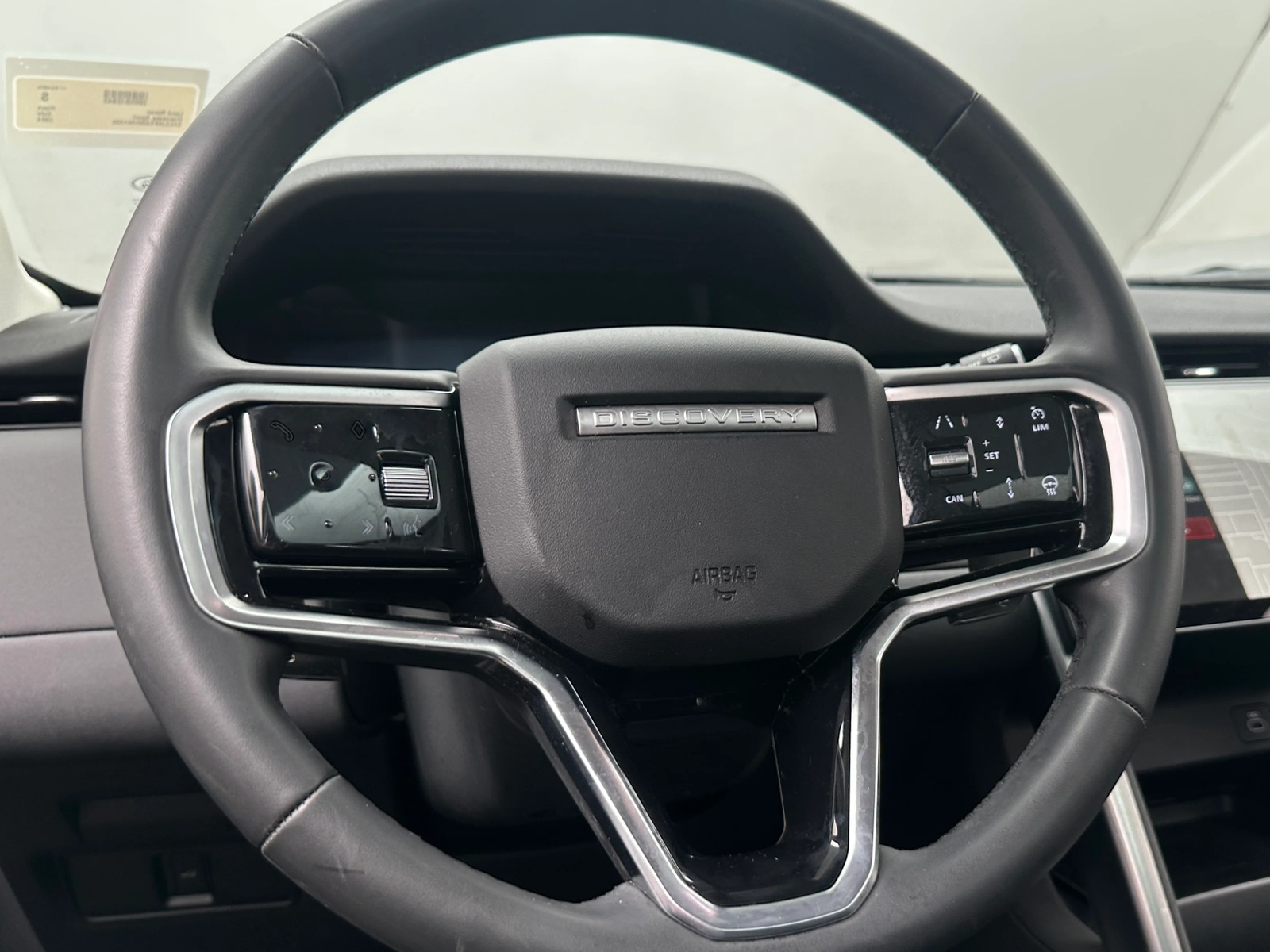 Thumbnail: 2024 Land Rover Discovery Sport - 4