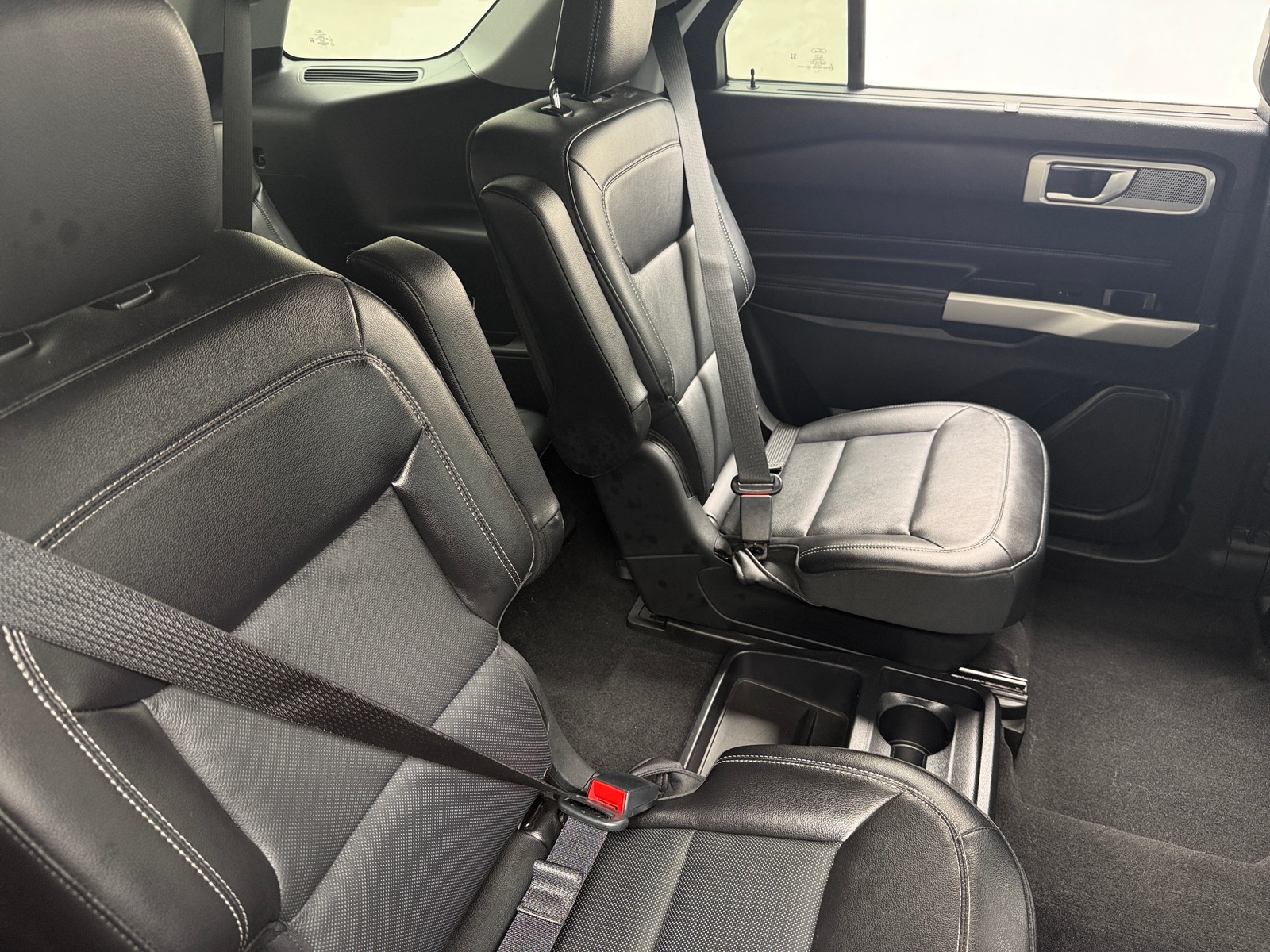 Thumbnail: 2021 Ford Explorer - 5