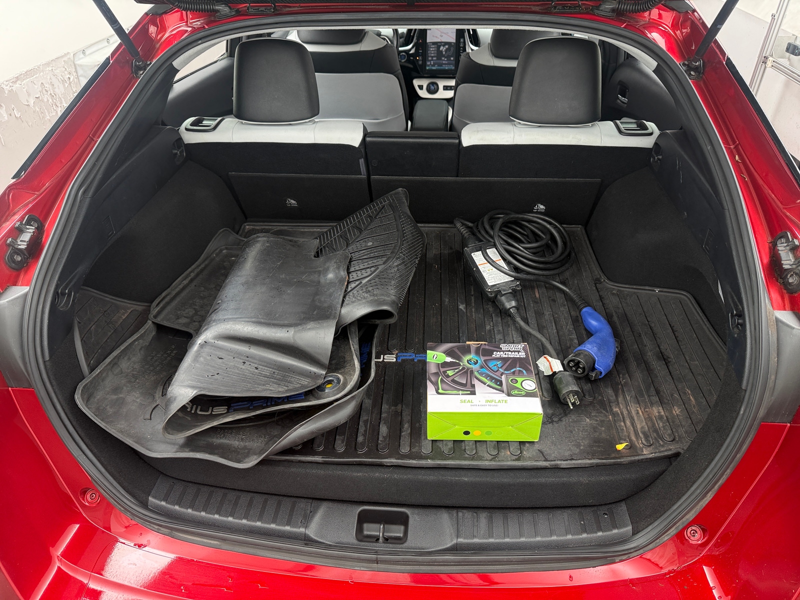 Thumbnail: 2017 Toyota Prius Prime - 7