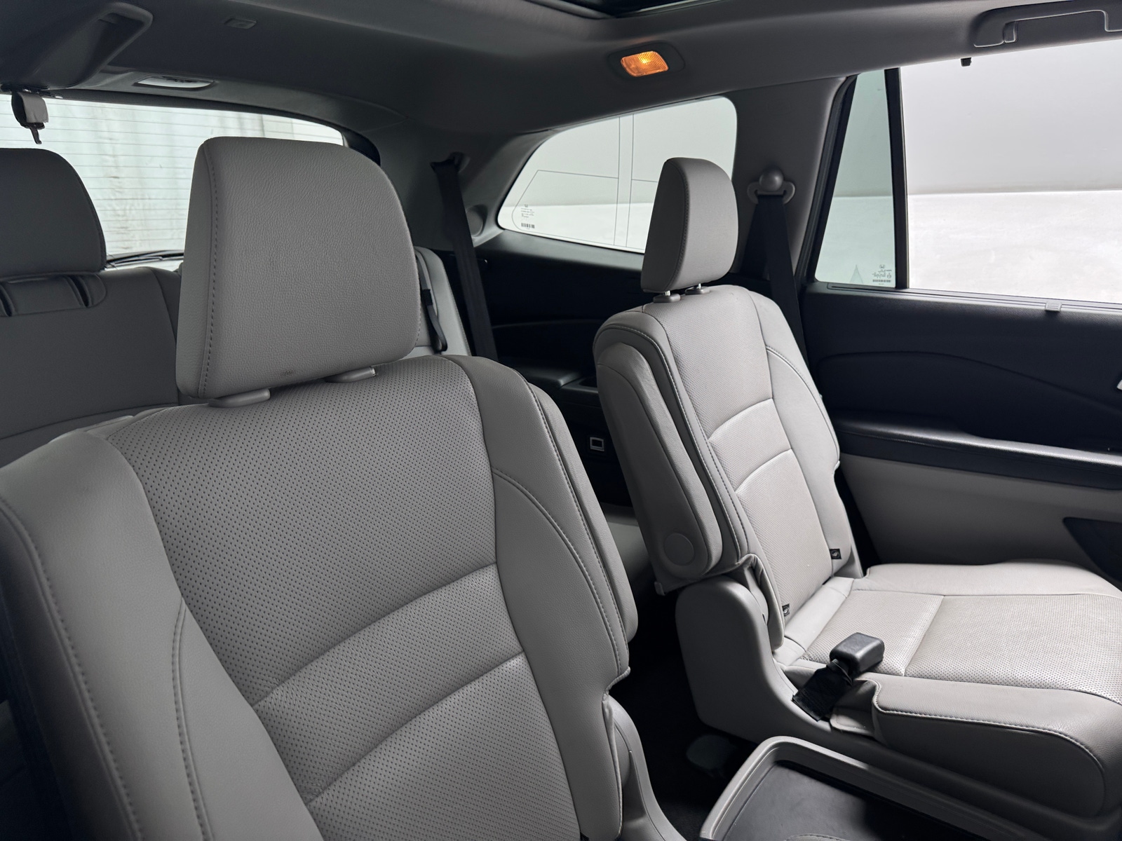Thumbnail: 2017 Honda Pilot - 5