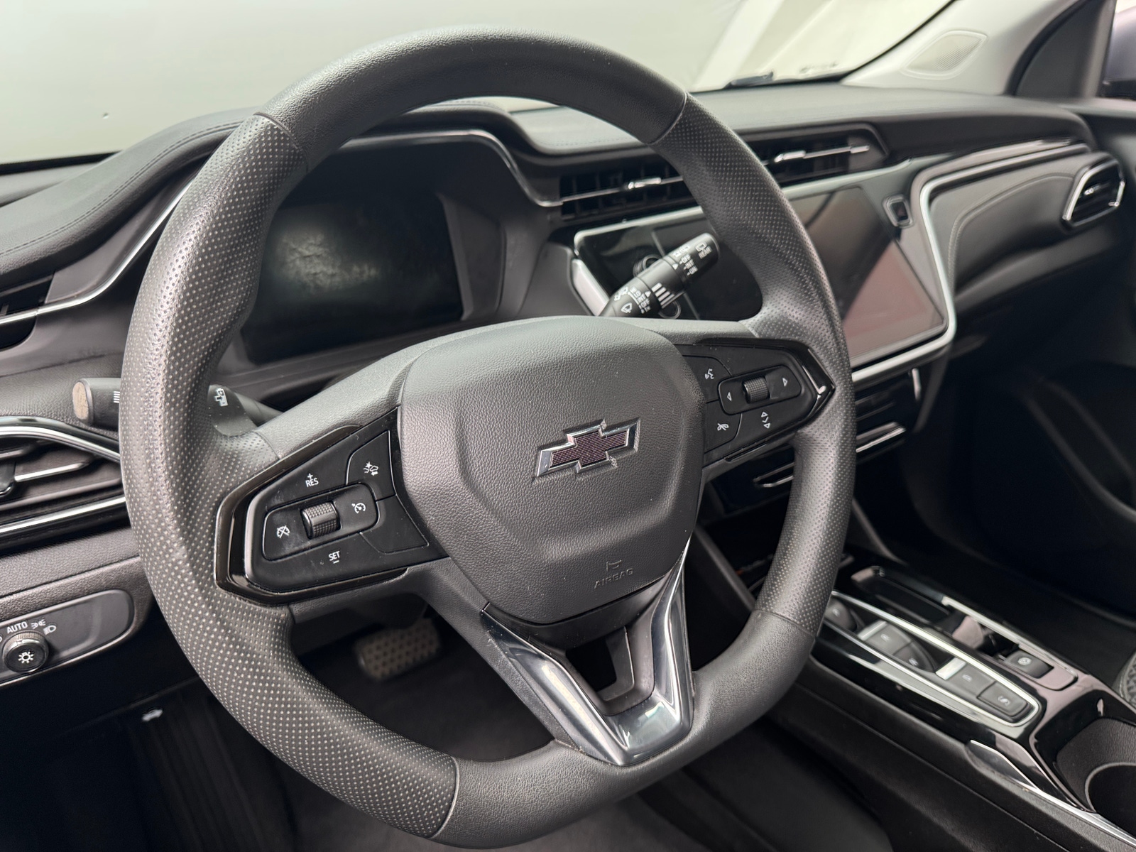 Thumbnail: 2023 Chevrolet Bolt EUV - 5