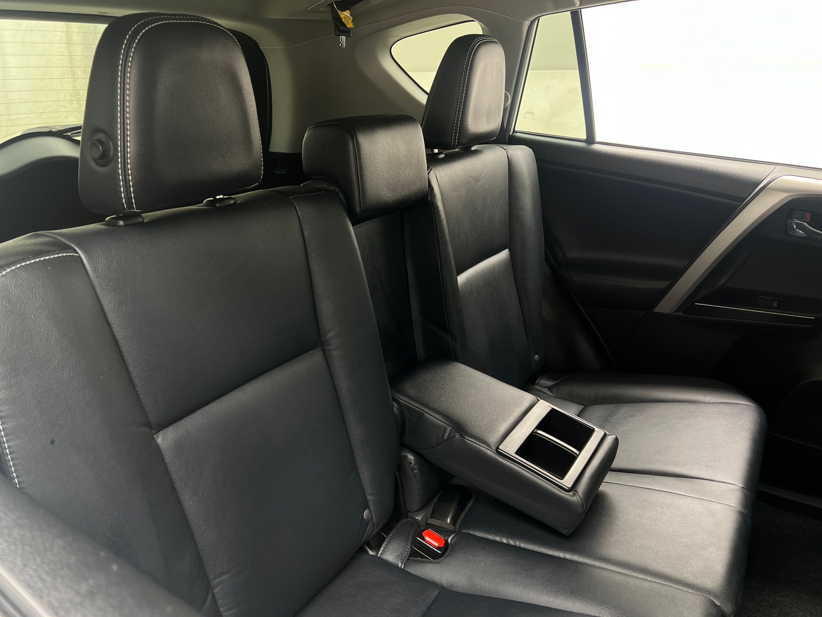 Thumbnail: 2017 Toyota RAV4 - 5