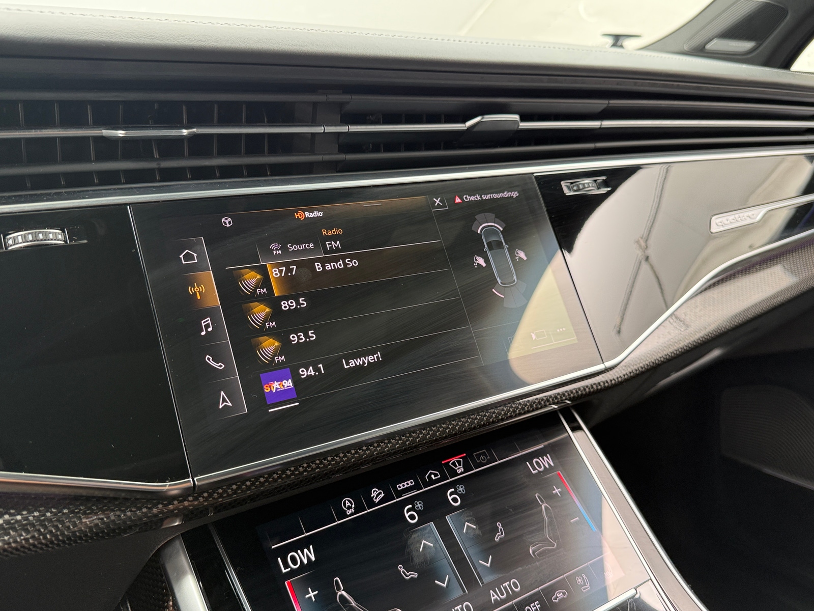 Thumbnail: 2021 Audi SQ7 - 3