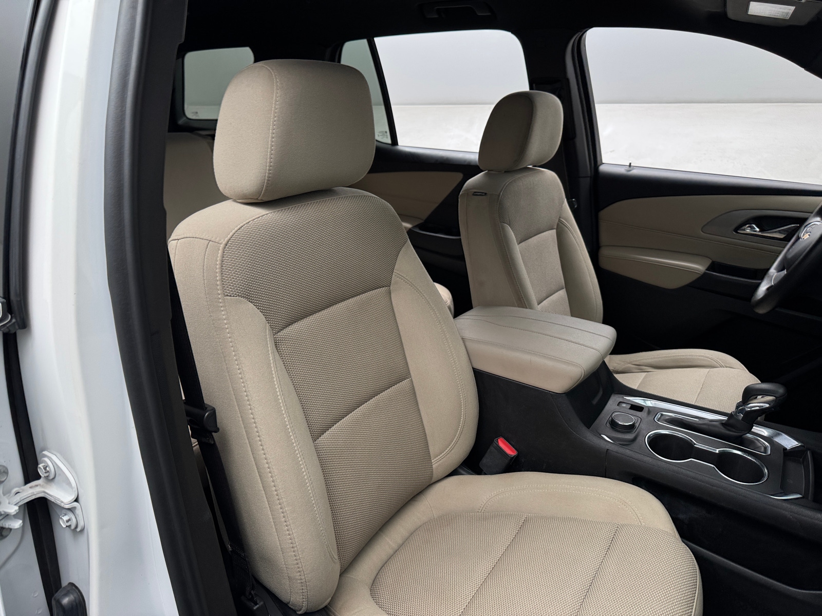 Thumbnail: 2023 Chevrolet Traverse - 2