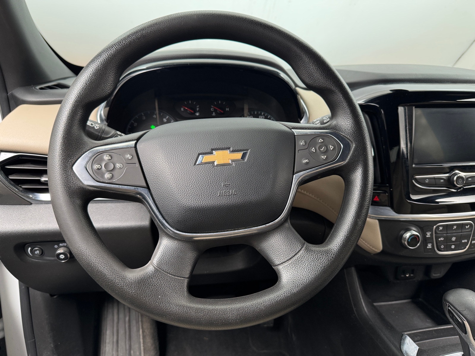 Thumbnail: 2023 Chevrolet Traverse - 5