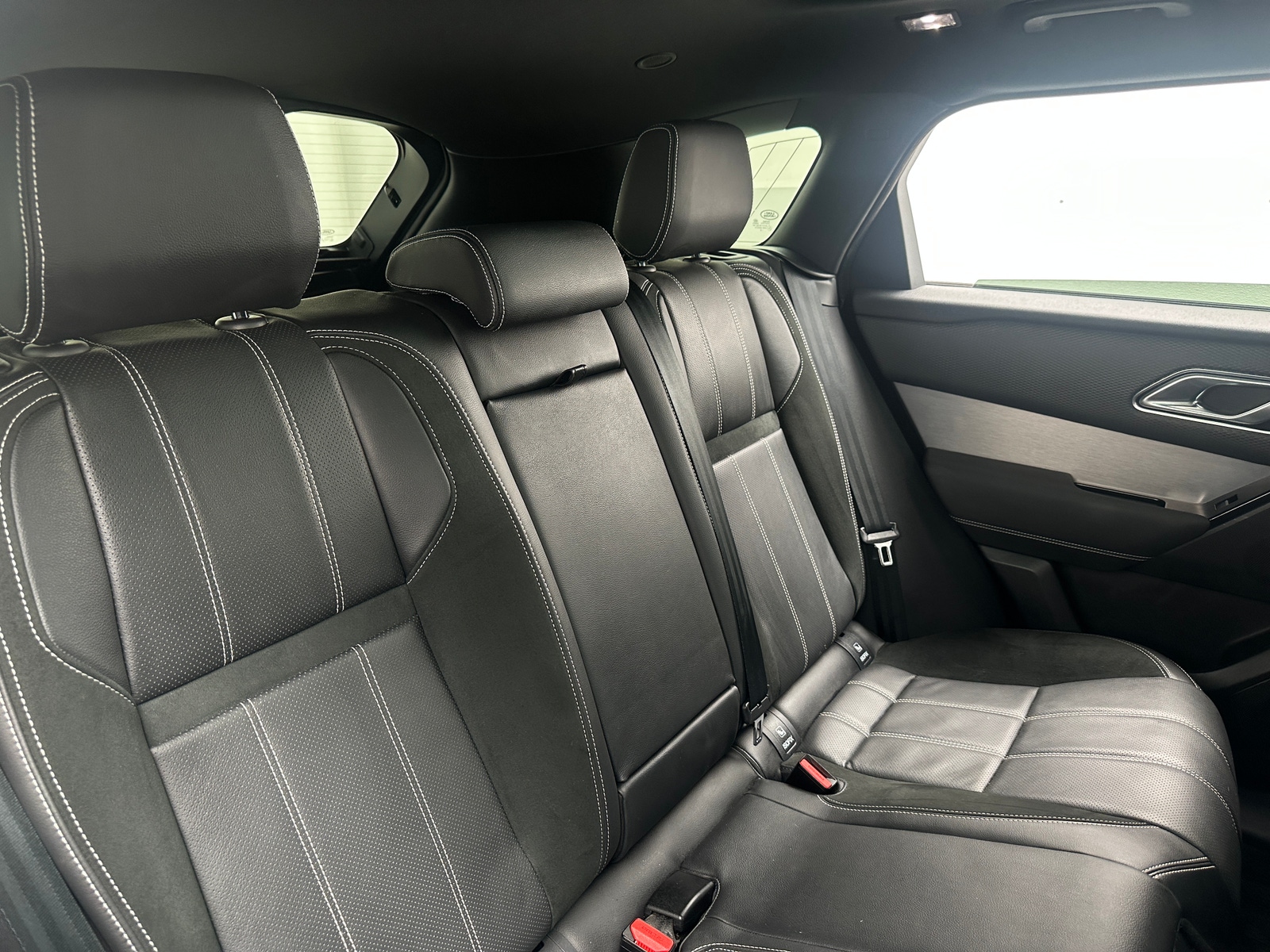Thumbnail: 2023 Land Rover Range Rover Velar - 5