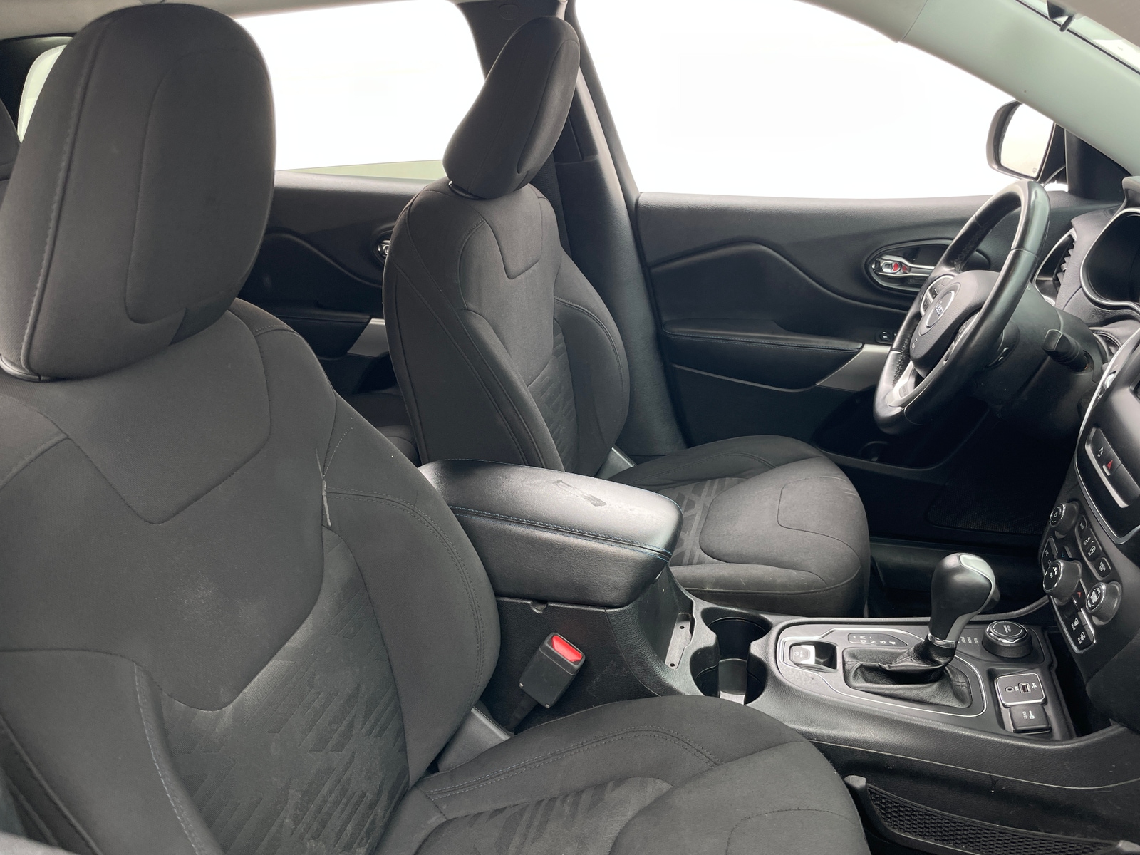 Thumbnail: 2019 Jeep Cherokee - 2
