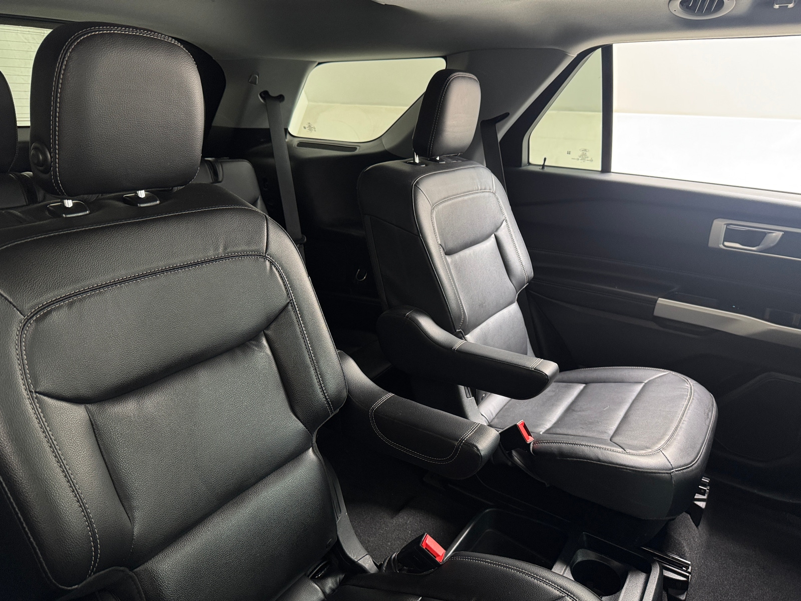 Thumbnail: 2020 Ford Explorer - 5