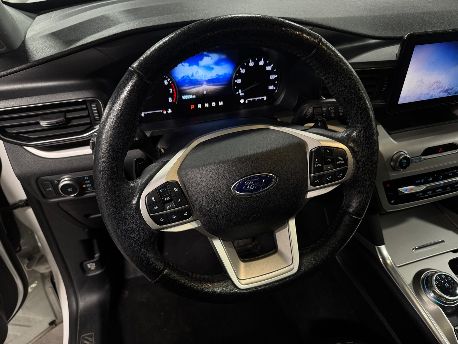Thumbnail: 2020 Ford Explorer - 4