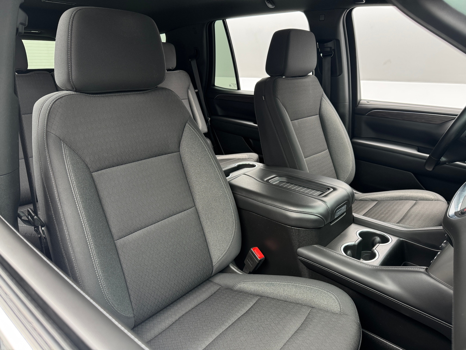 Thumbnail: 2024 Chevrolet Tahoe - 2