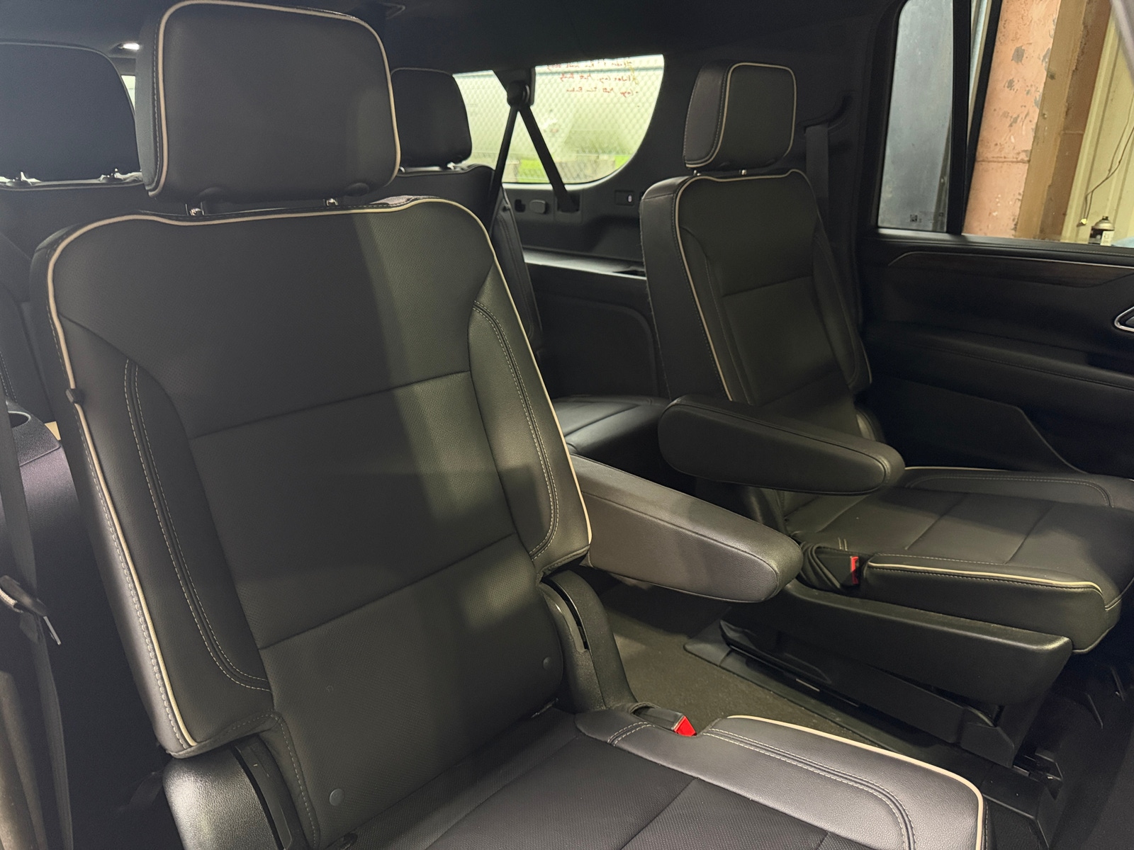 Thumbnail: 2023 Chevrolet Suburban - 5