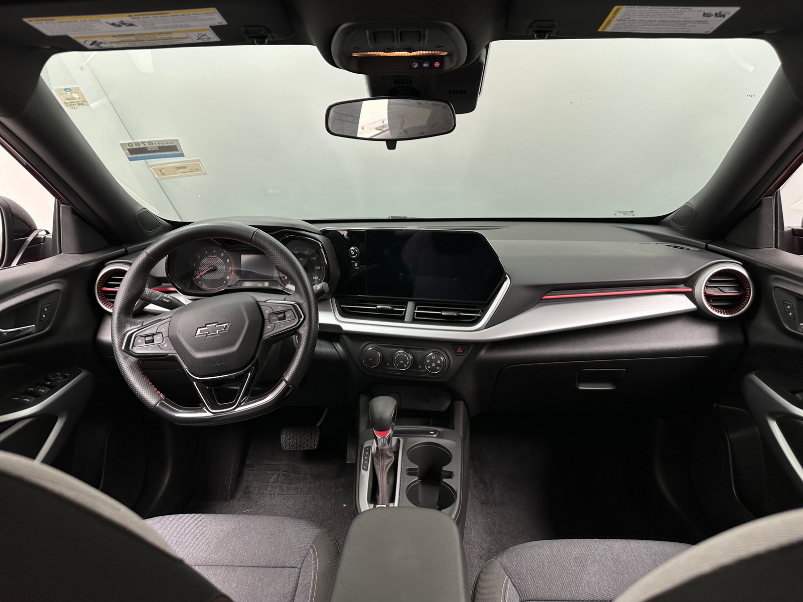 Thumbnail: 2024 Chevrolet Trax - 3