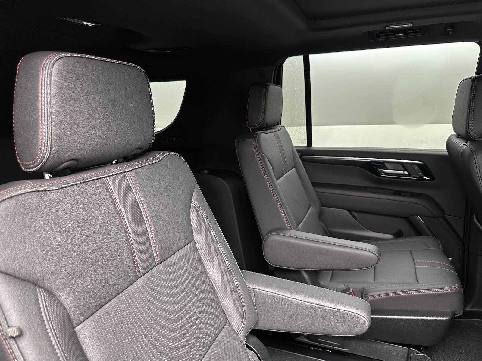 Thumbnail: 2026 Chevrolet Suburban - 6